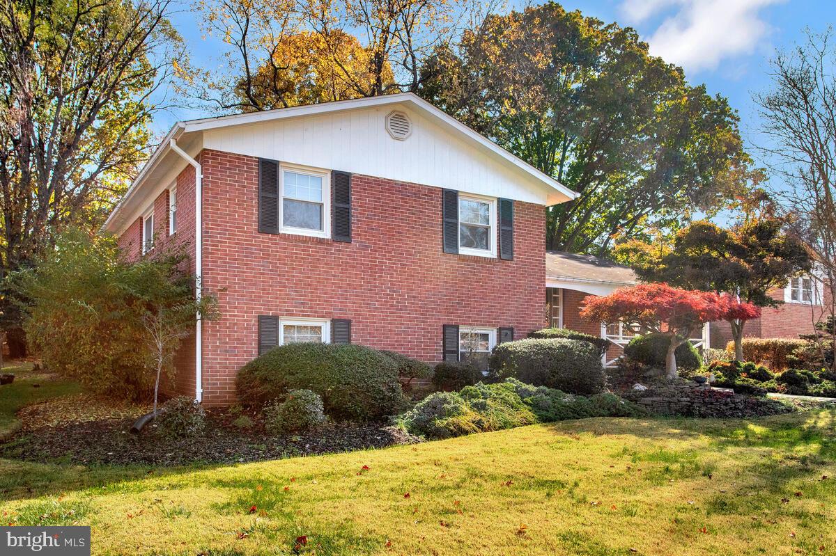 HILLANDALE HEIGHTS - Residential