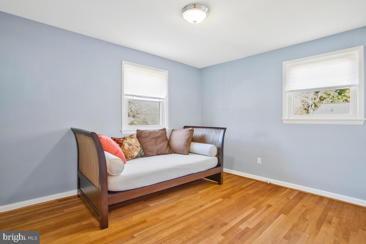 HILLANDALE HEIGHTS - Residential