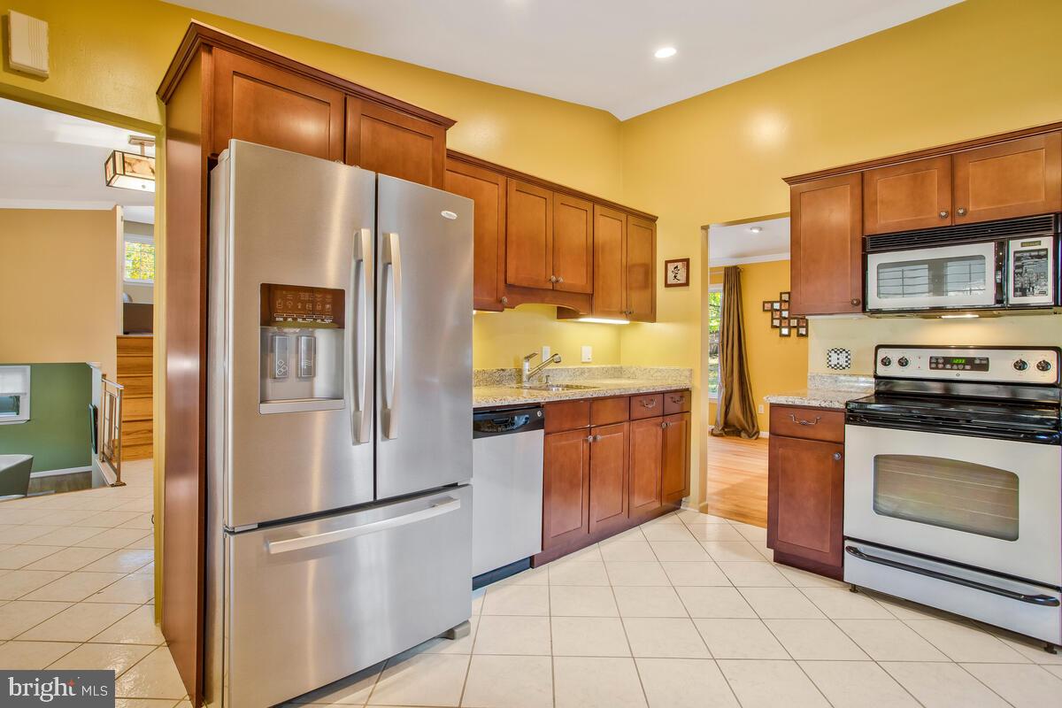 HILLANDALE HEIGHTS - Residential