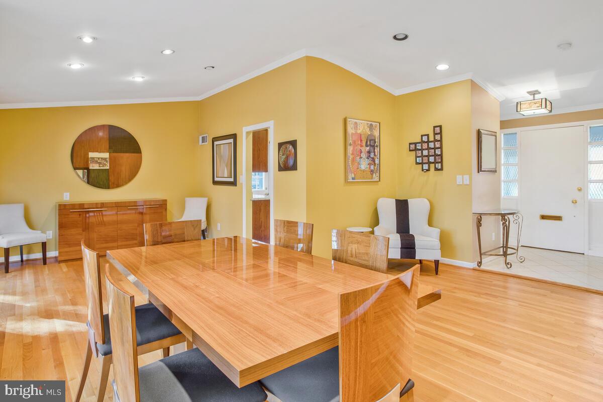 HILLANDALE HEIGHTS - Residential