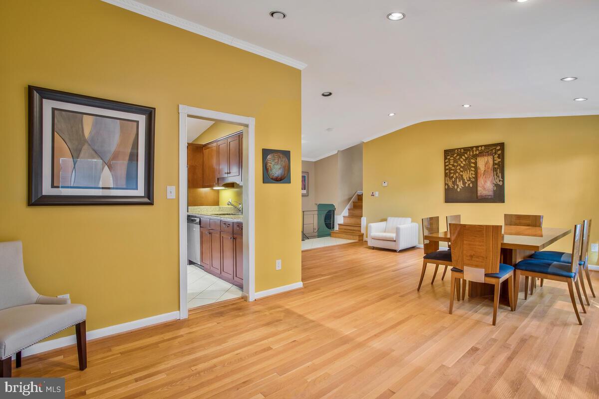 HILLANDALE HEIGHTS - Residential