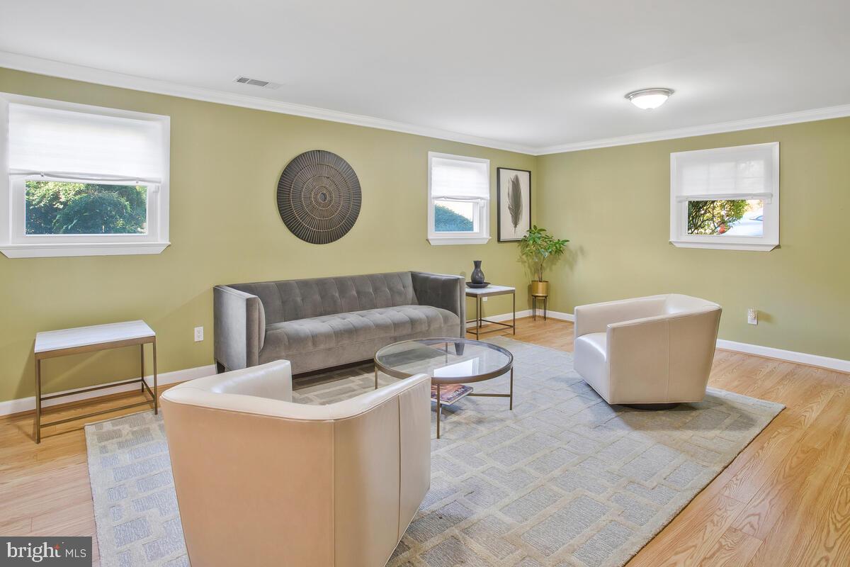 HILLANDALE HEIGHTS - Residential