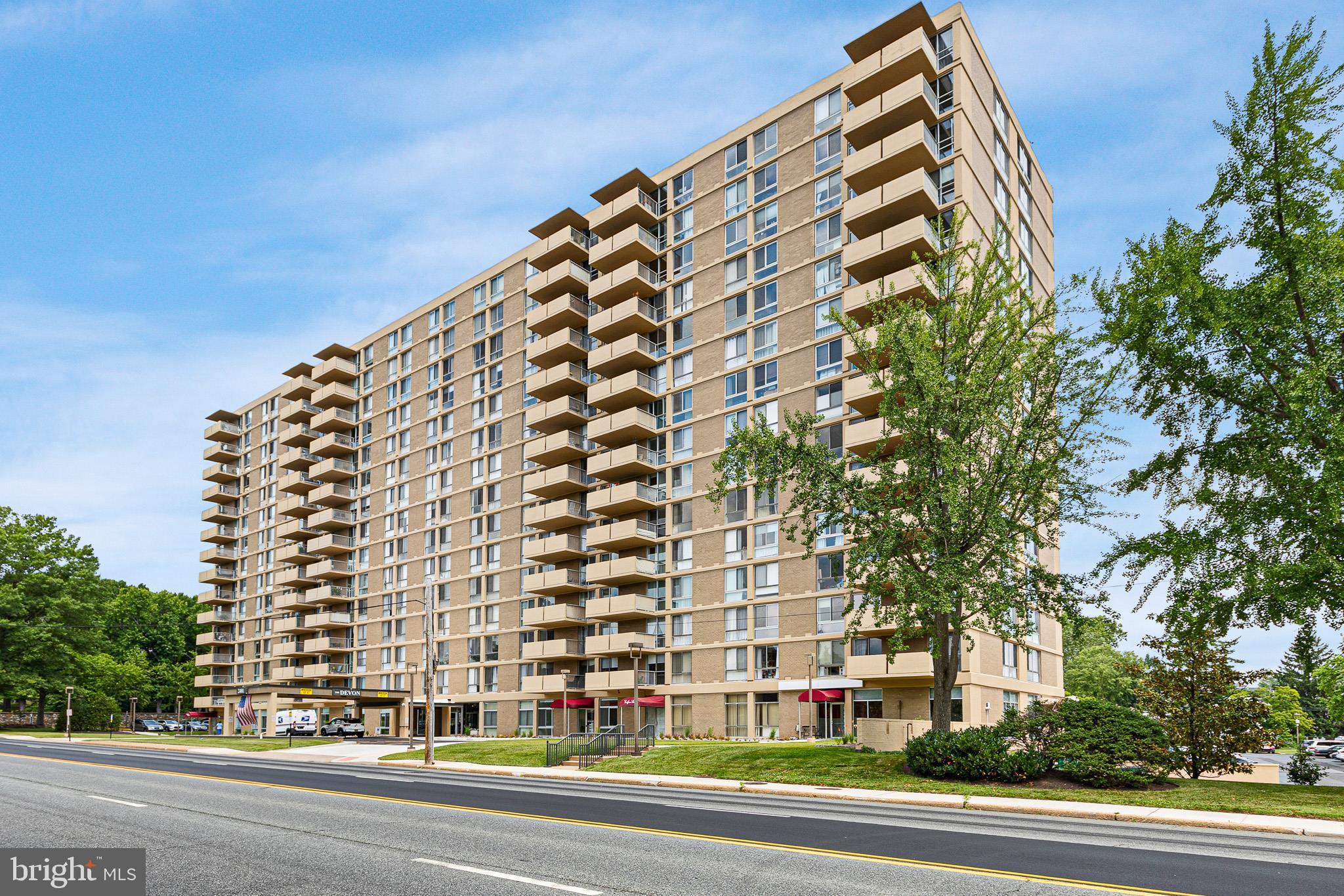 Photo 1 of 21 — 2401 PENNSYLVANIA AVENUE UNIT 715, WILMINGTON, DE 19806