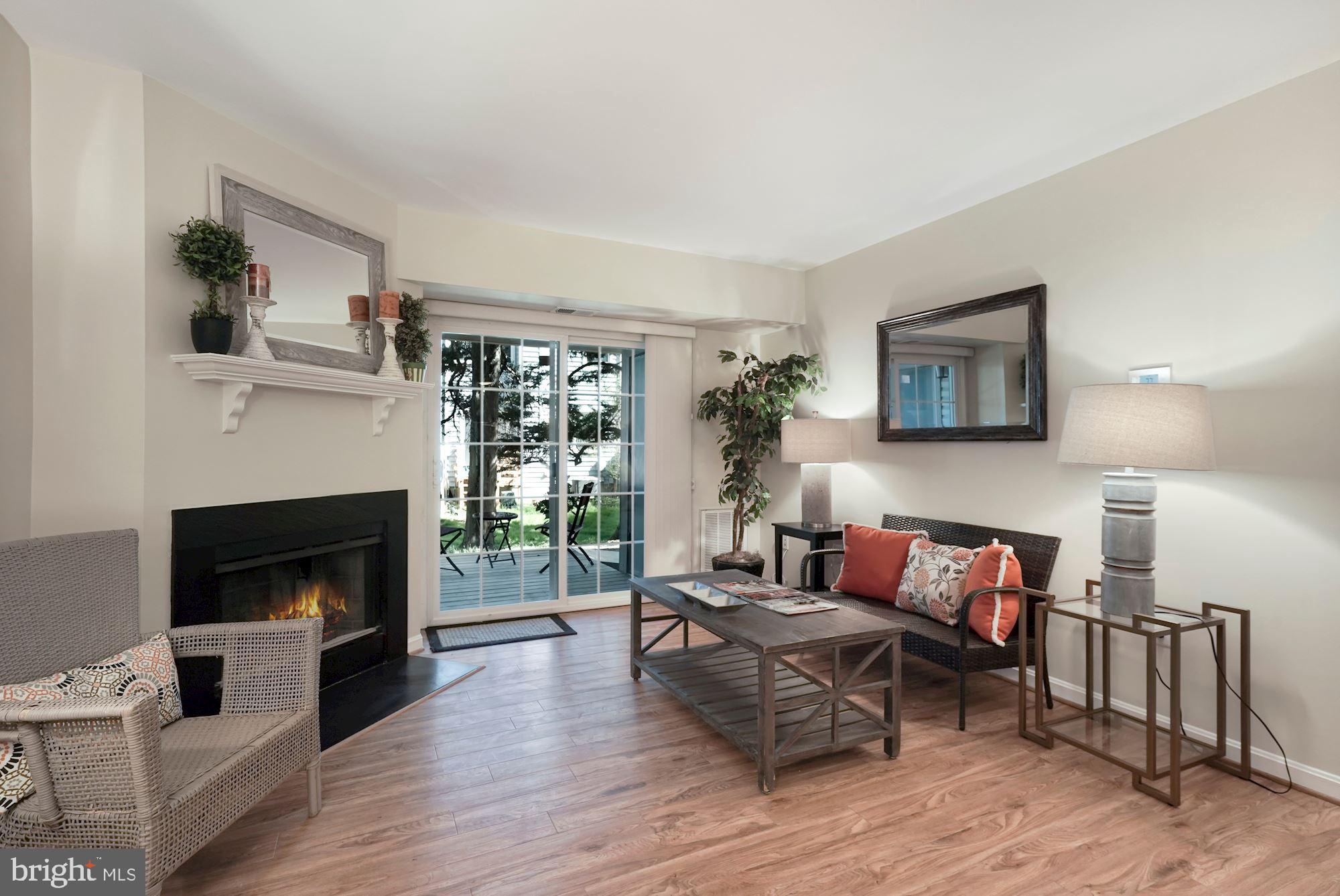 SURREY AT MANCHESTER LAKES - Residential