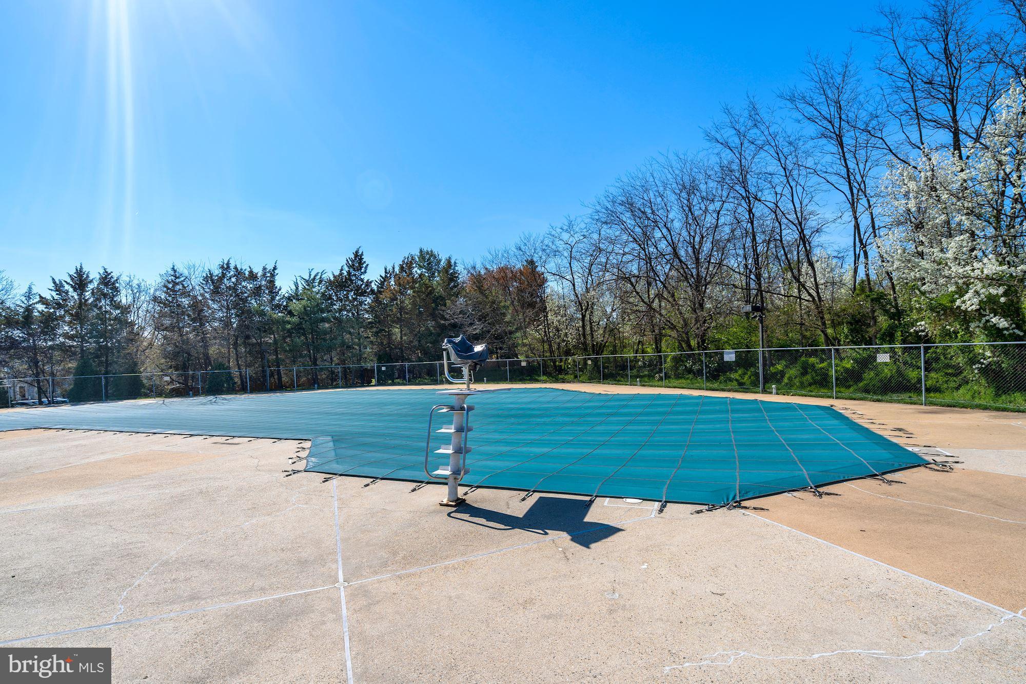 SURREY AT MANCHESTER LAKES - Residential