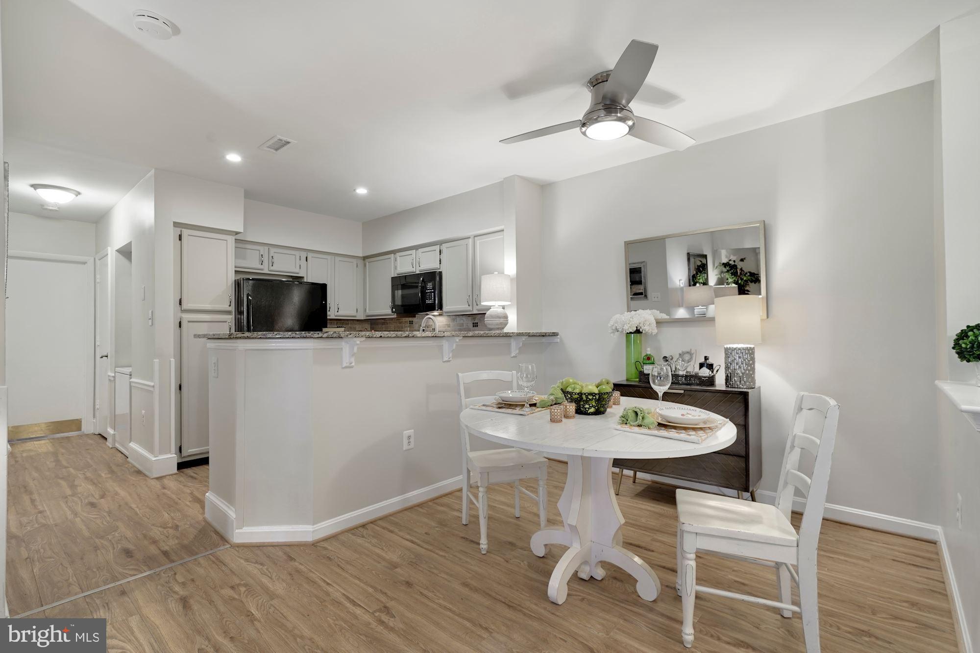 SURREY AT MANCHESTER LAKES - Residential