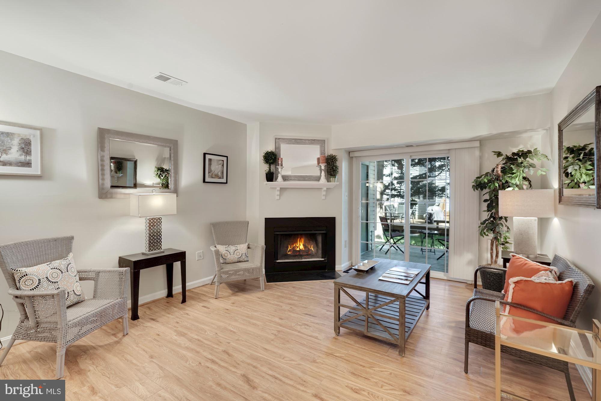 SURREY AT MANCHESTER LAKES - Residential