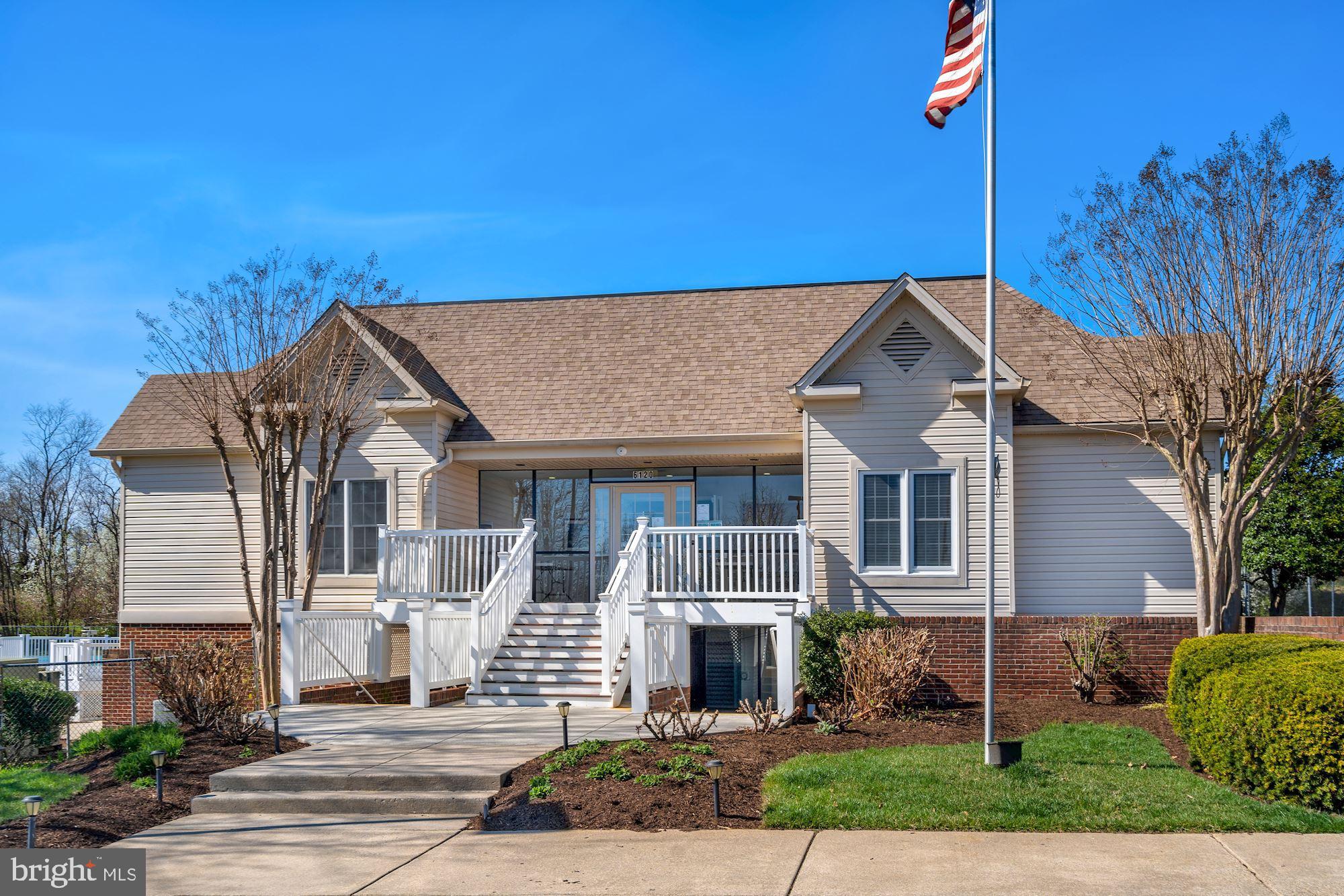 SURREY AT MANCHESTER LAKES - Residential