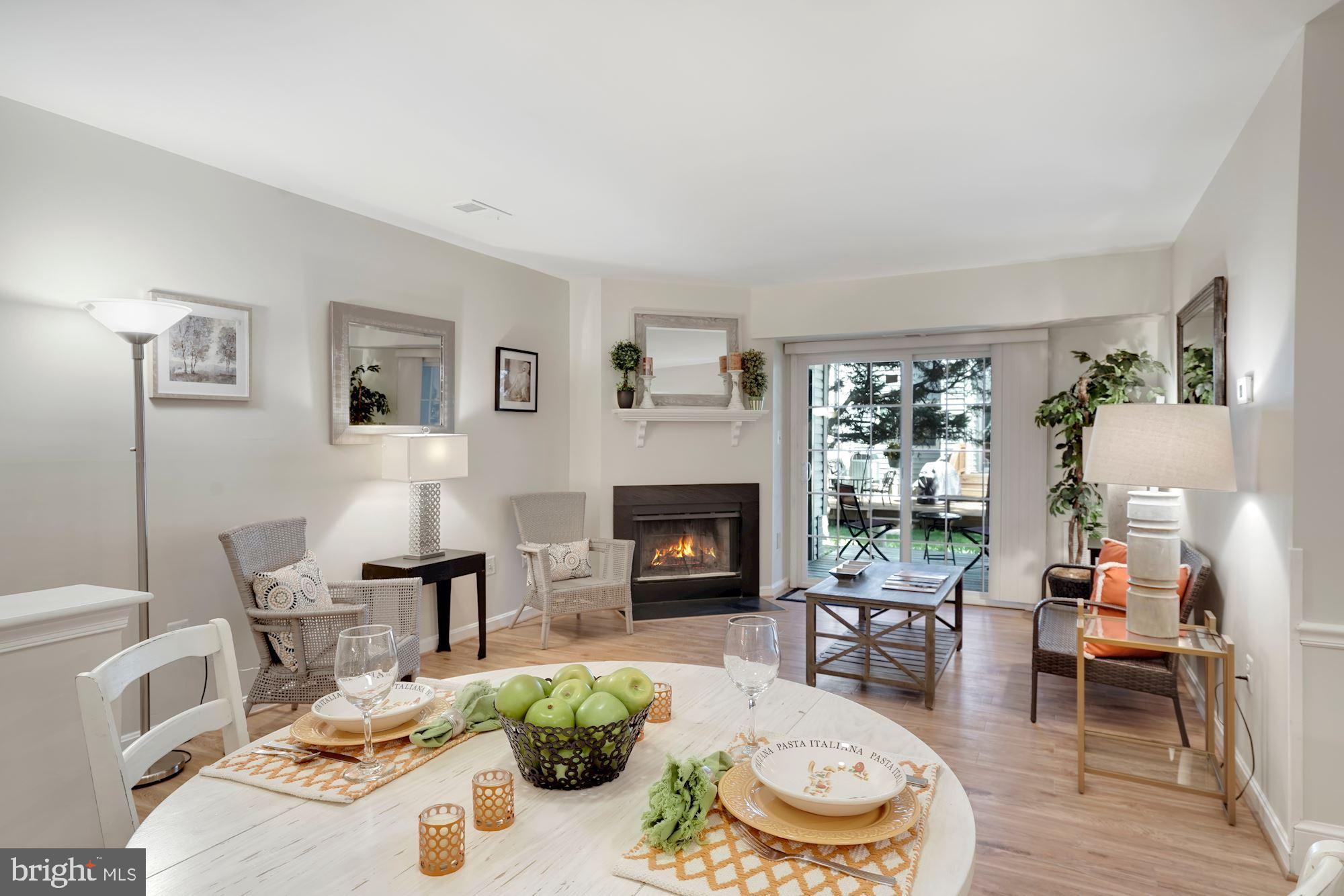 SURREY AT MANCHESTER LAKES - Residential