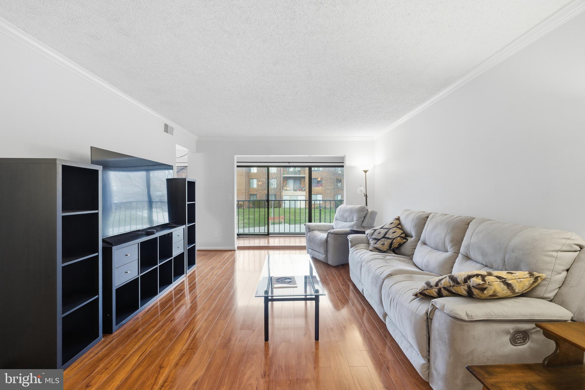 LEISURE WORLD - Residential