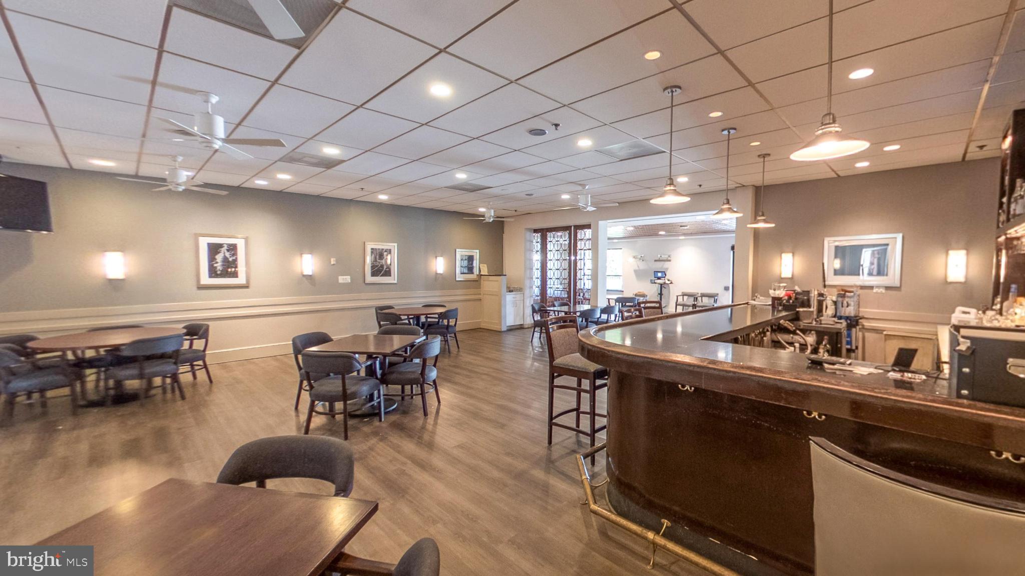 LEISURE WORLD - Residential