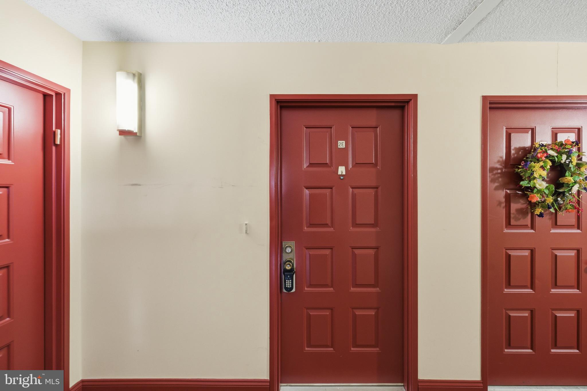 LEISURE WORLD - Residential