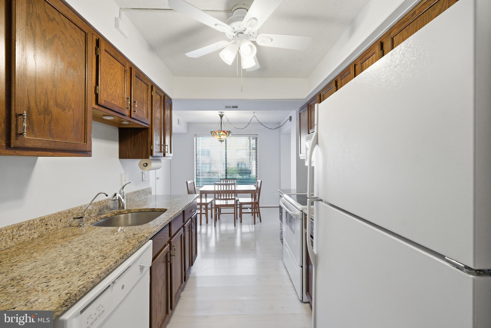 LEISURE WORLD - Residential