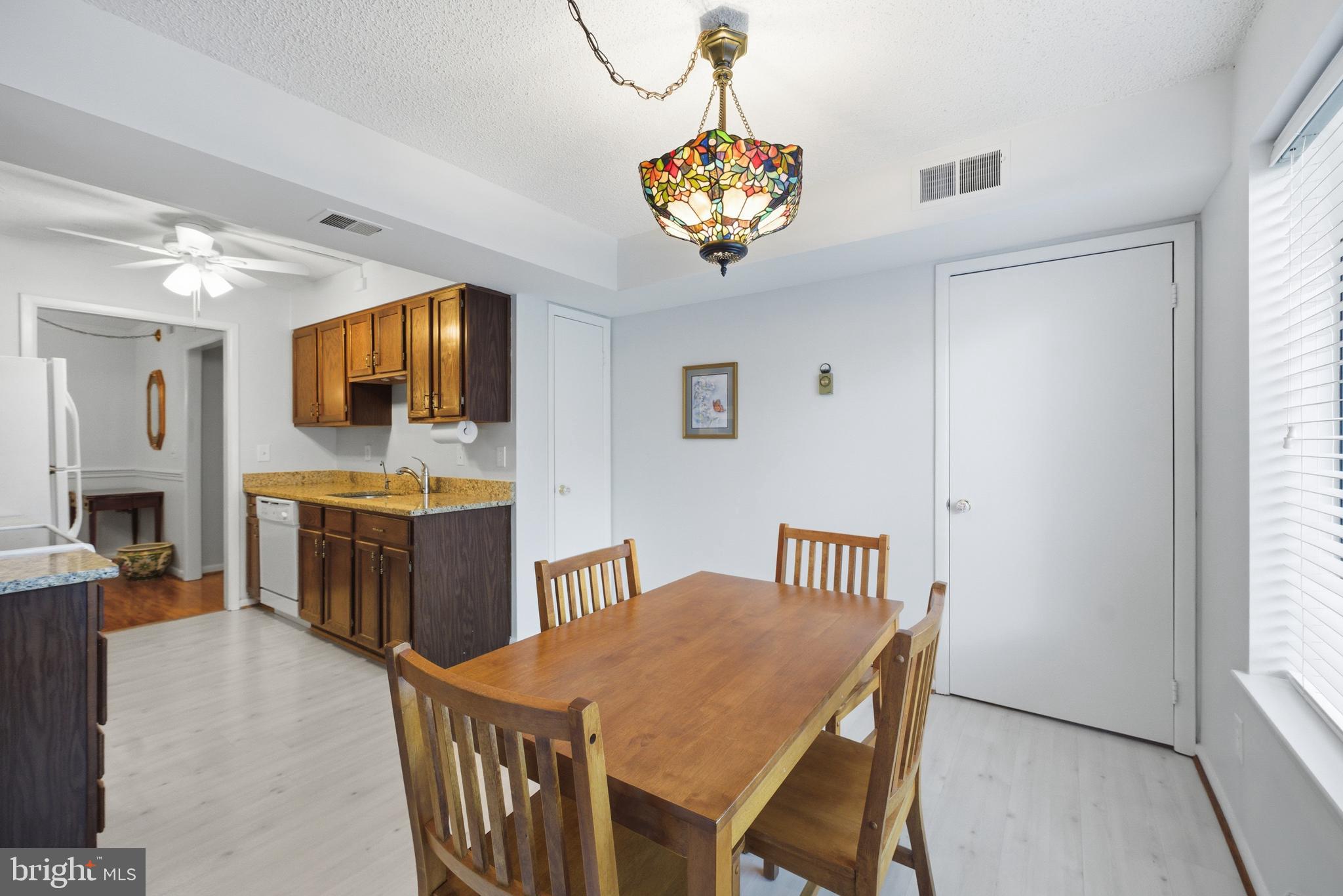 LEISURE WORLD - Residential