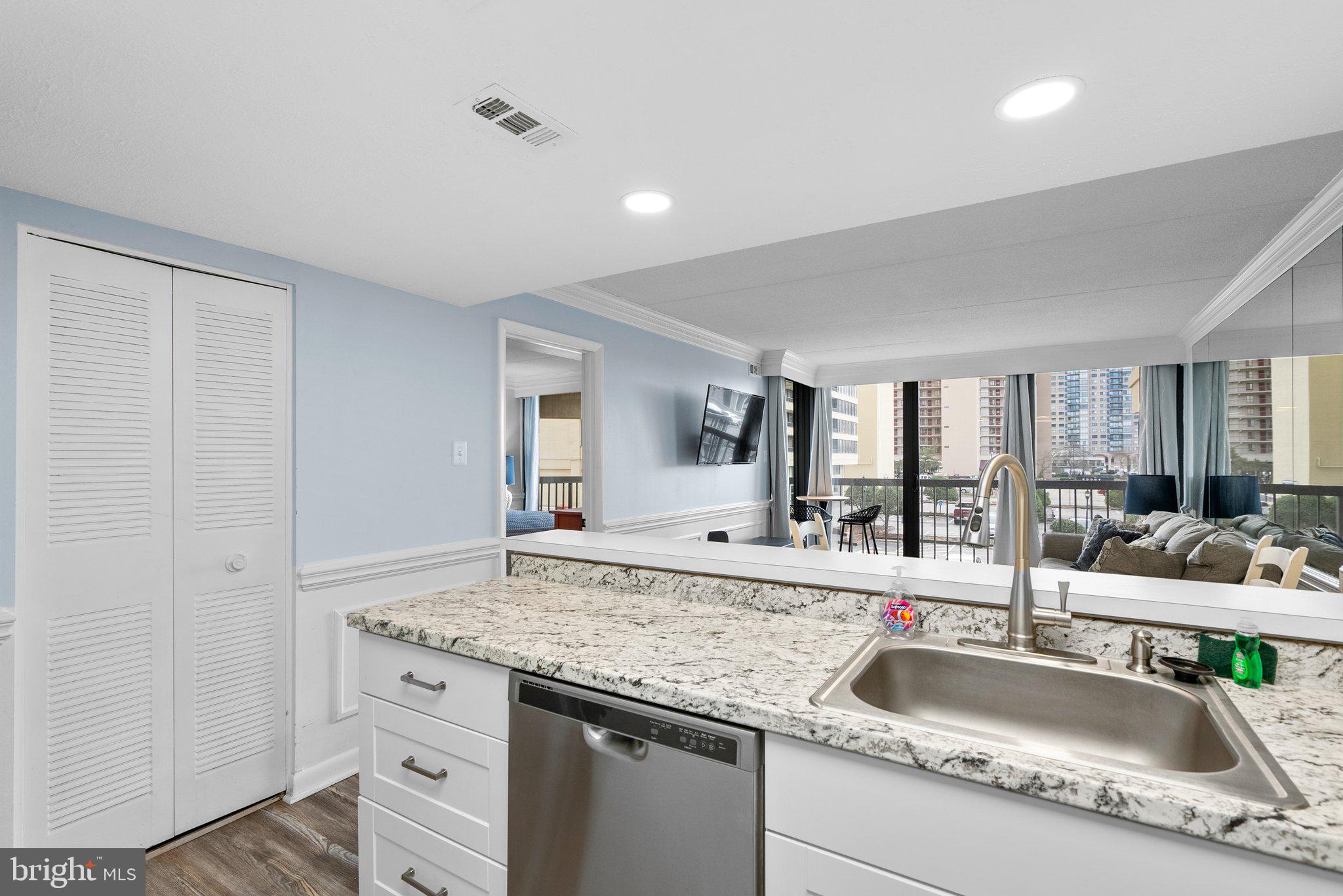 NORTH BEACH - Residential