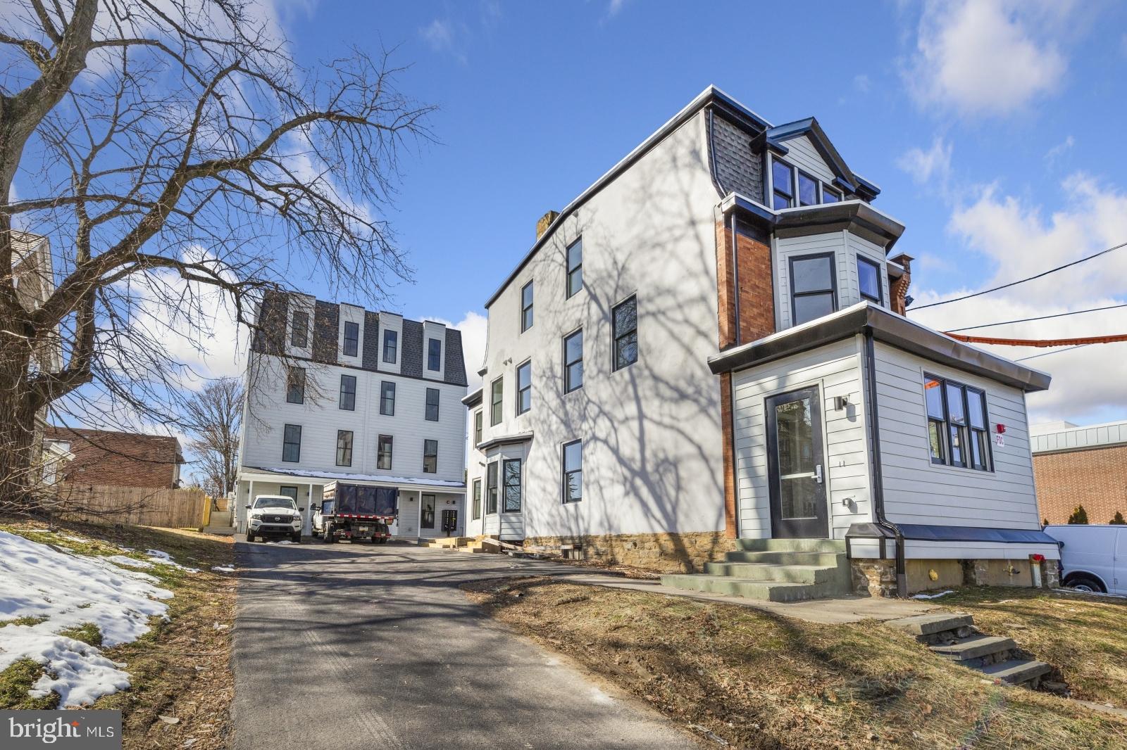 ROXBOROUGH - Residential Lease