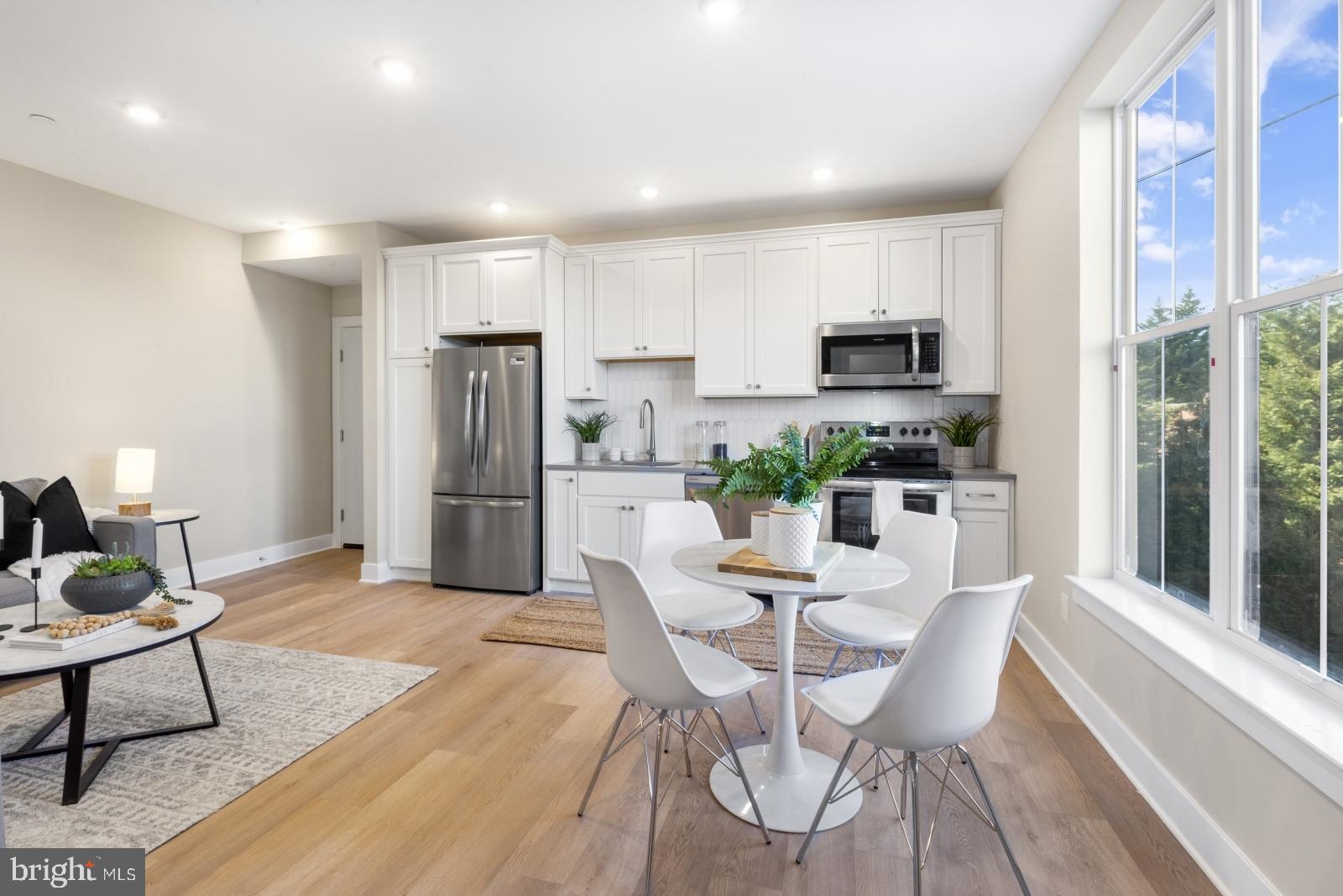 ROXBOROUGH - Residential Lease