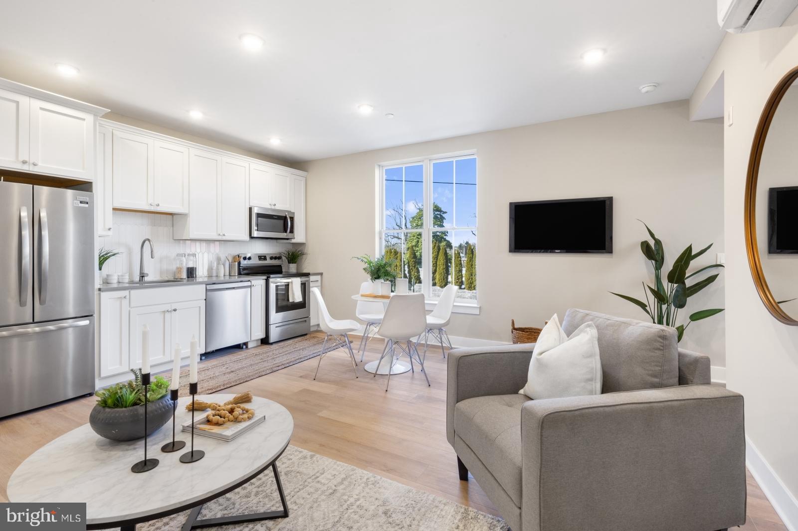 ROXBOROUGH - Residential Lease