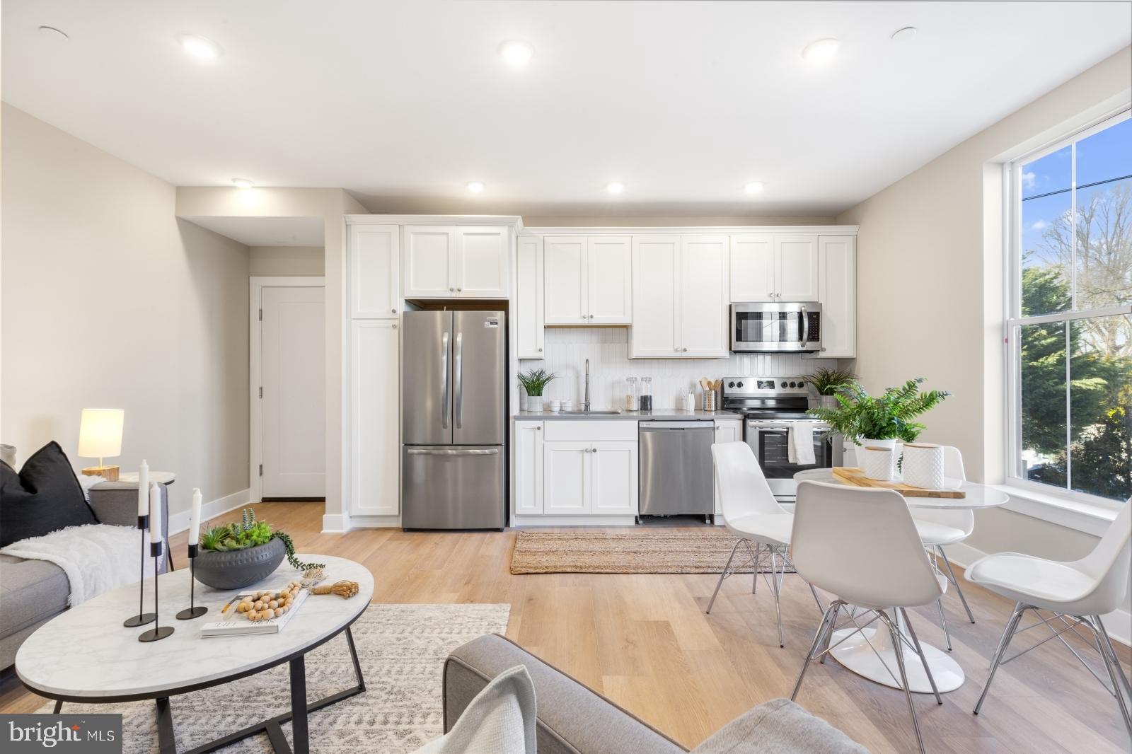 ROXBOROUGH - Residential Lease