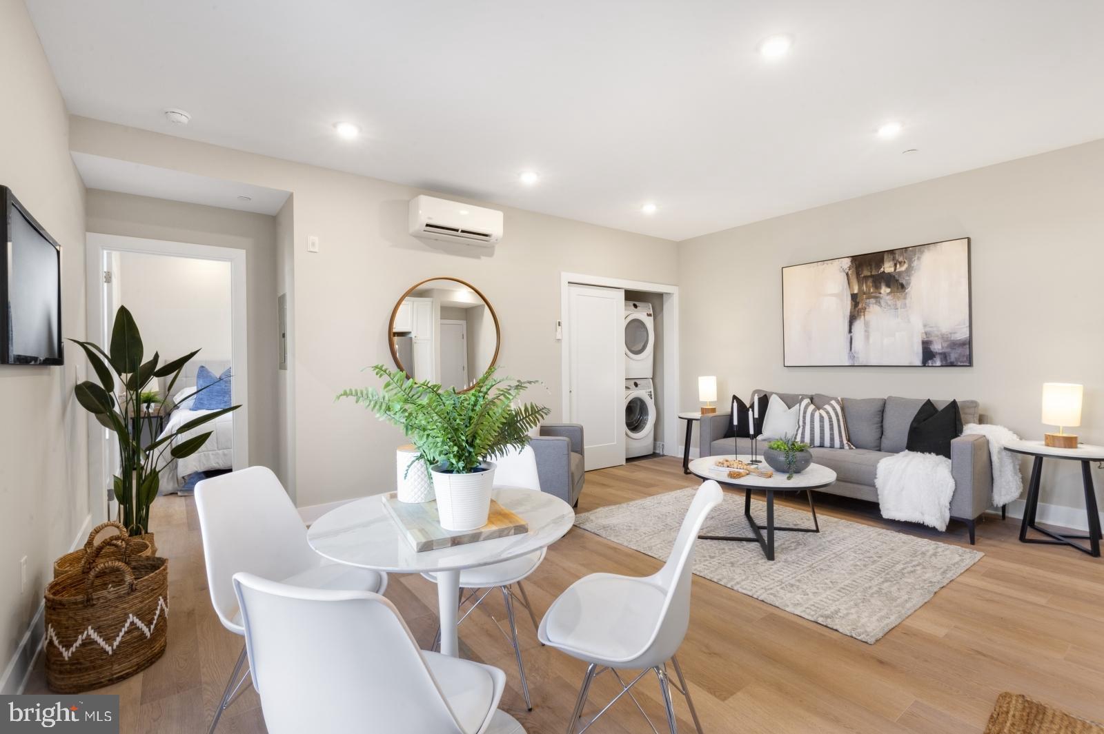 ROXBOROUGH - Residential Lease