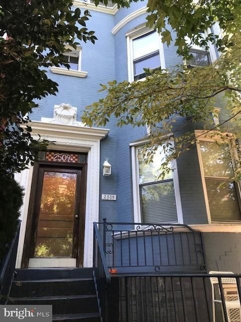 2509 CLIFFBOURNE PLACE NW 4 WASHINGTON DC 20009