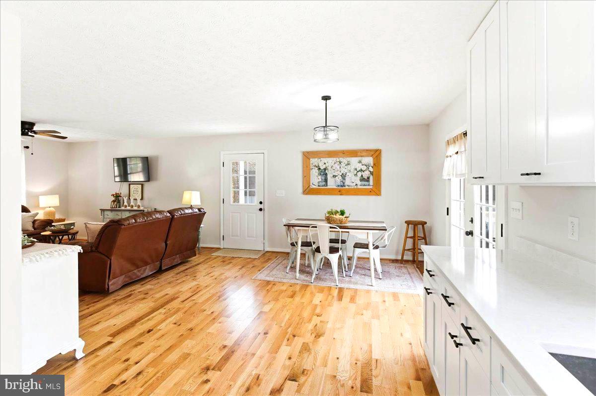 PINE HARBOUR - Residential