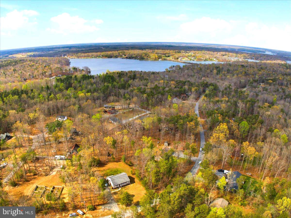 PINE HARBOUR - Residential