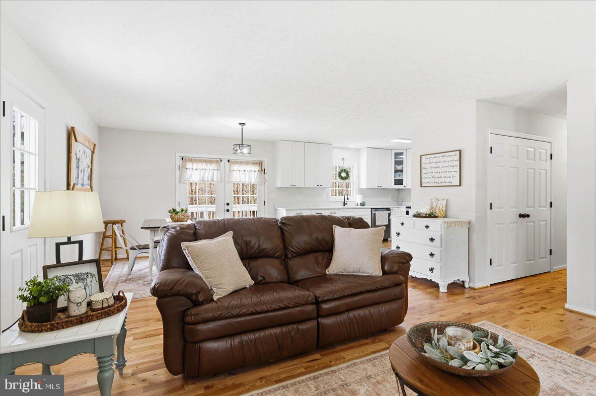 PINE HARBOUR - Residential