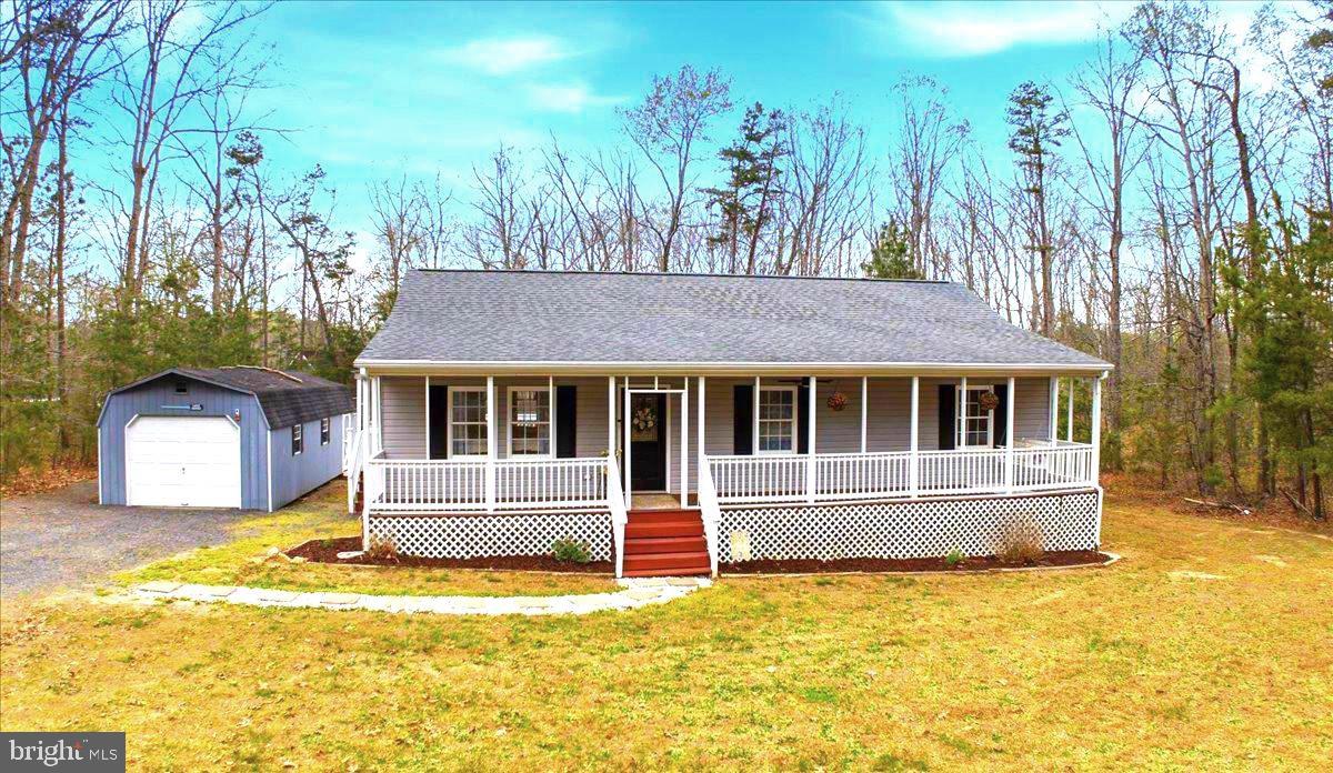 PINE HARBOUR - Residential