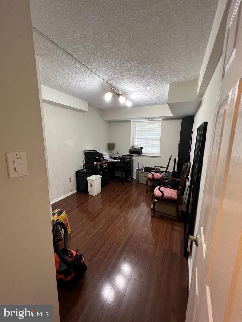 GOSHEN VALLEY III - Residential Lease