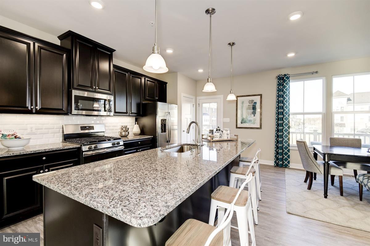 PARKSIDE - Residential