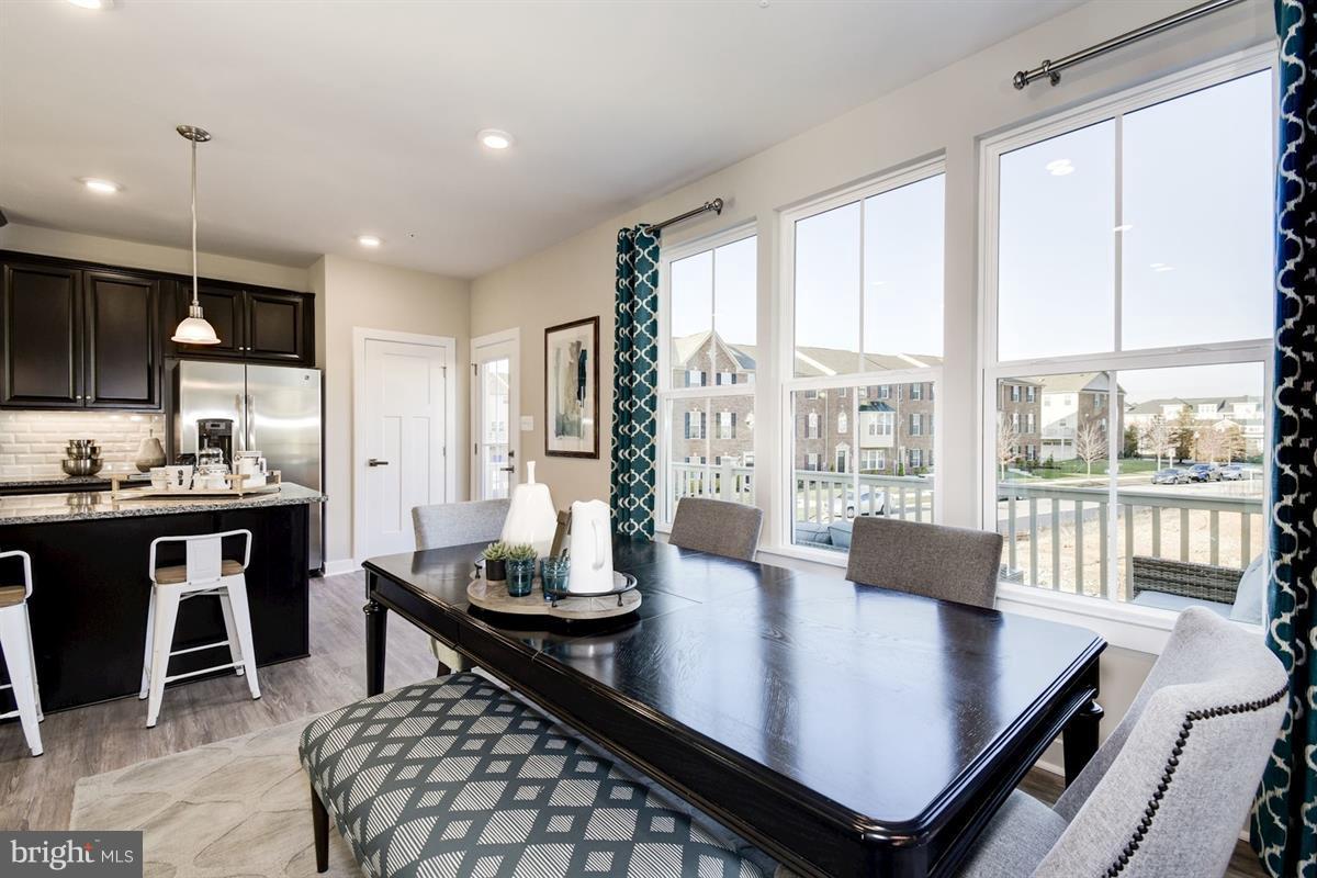 PARKSIDE - Residential