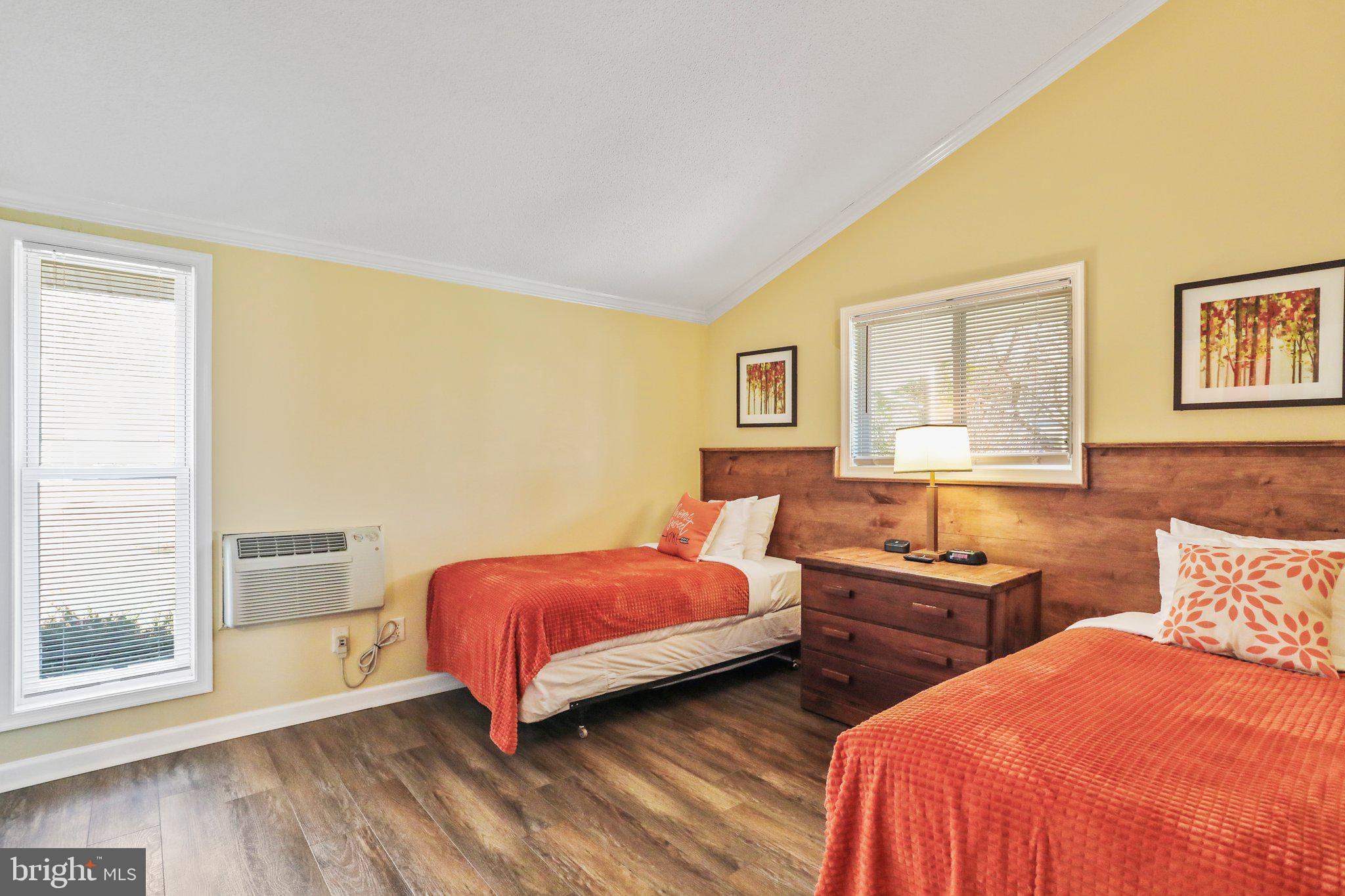 THE WOODS - Residential