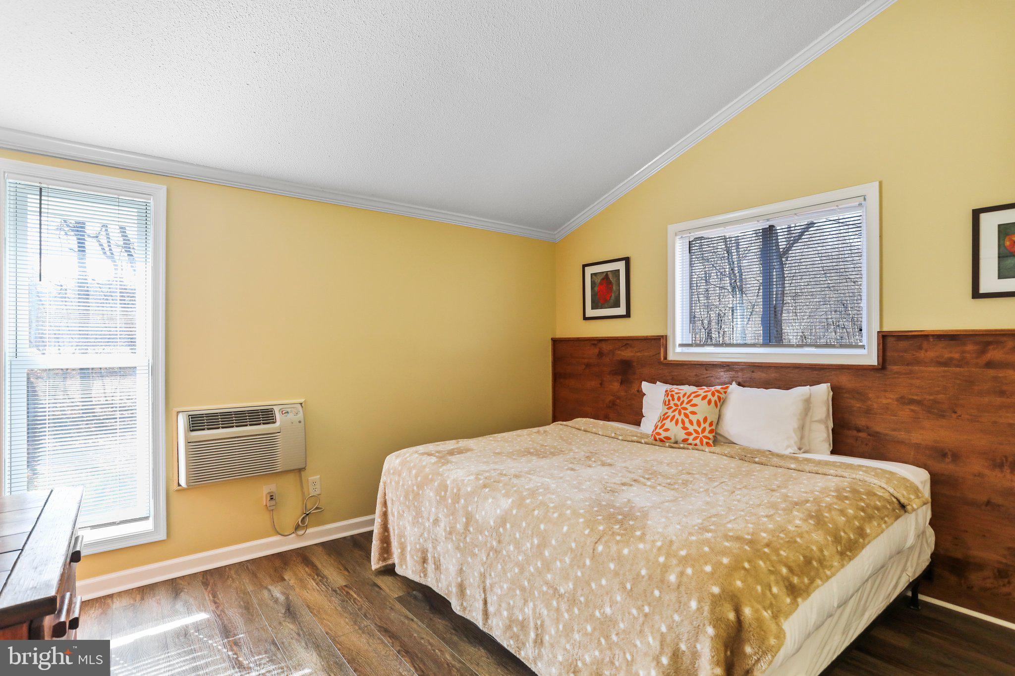 THE WOODS - Residential