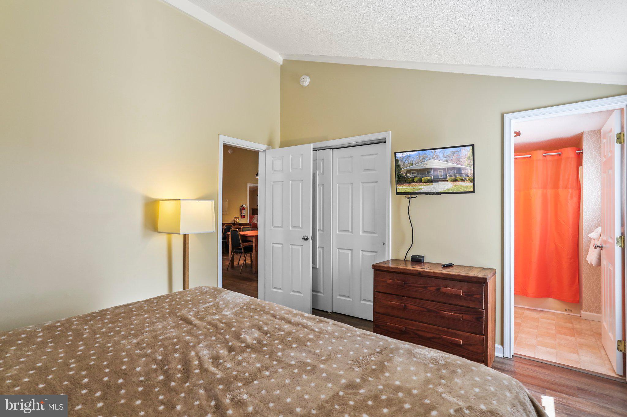 THE WOODS - Residential