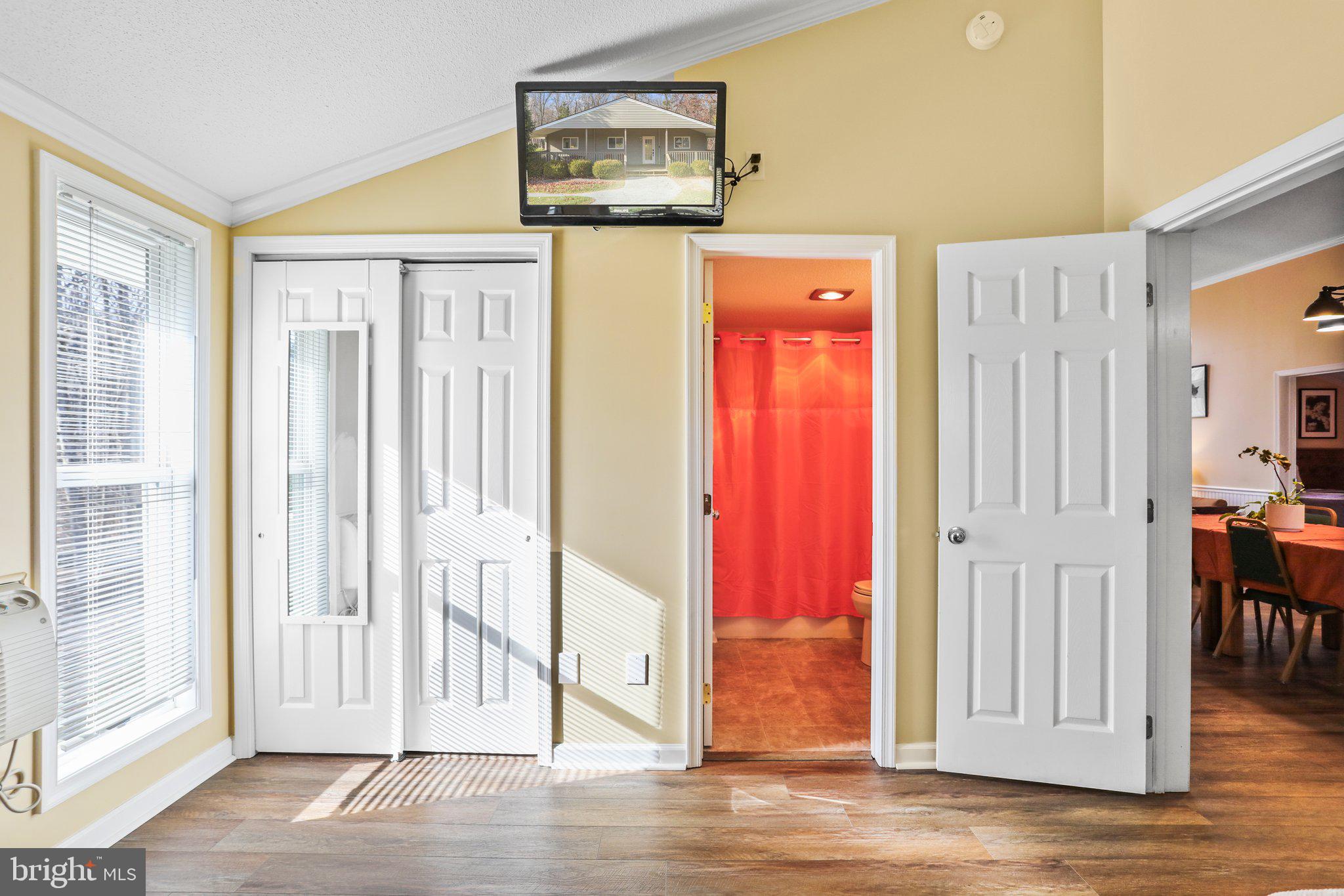 THE WOODS - Residential