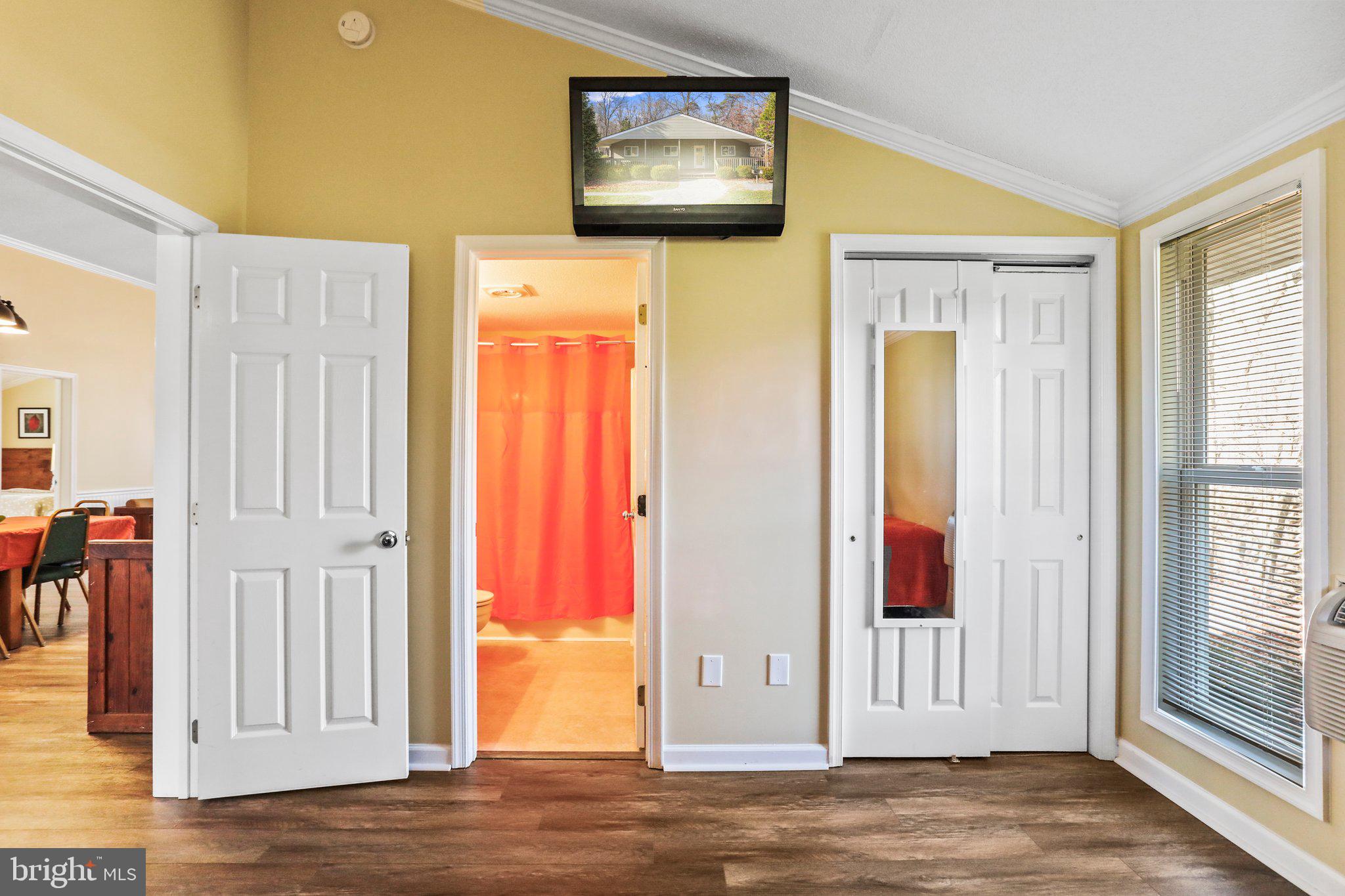 THE WOODS - Residential