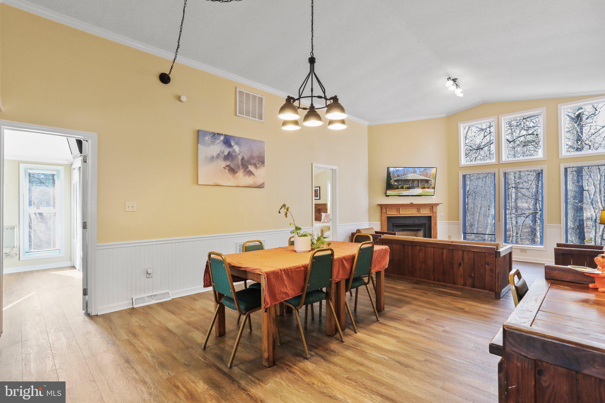 THE WOODS - Residential