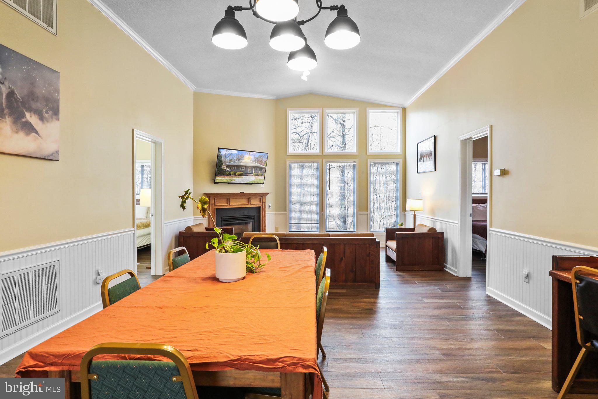 THE WOODS - Residential