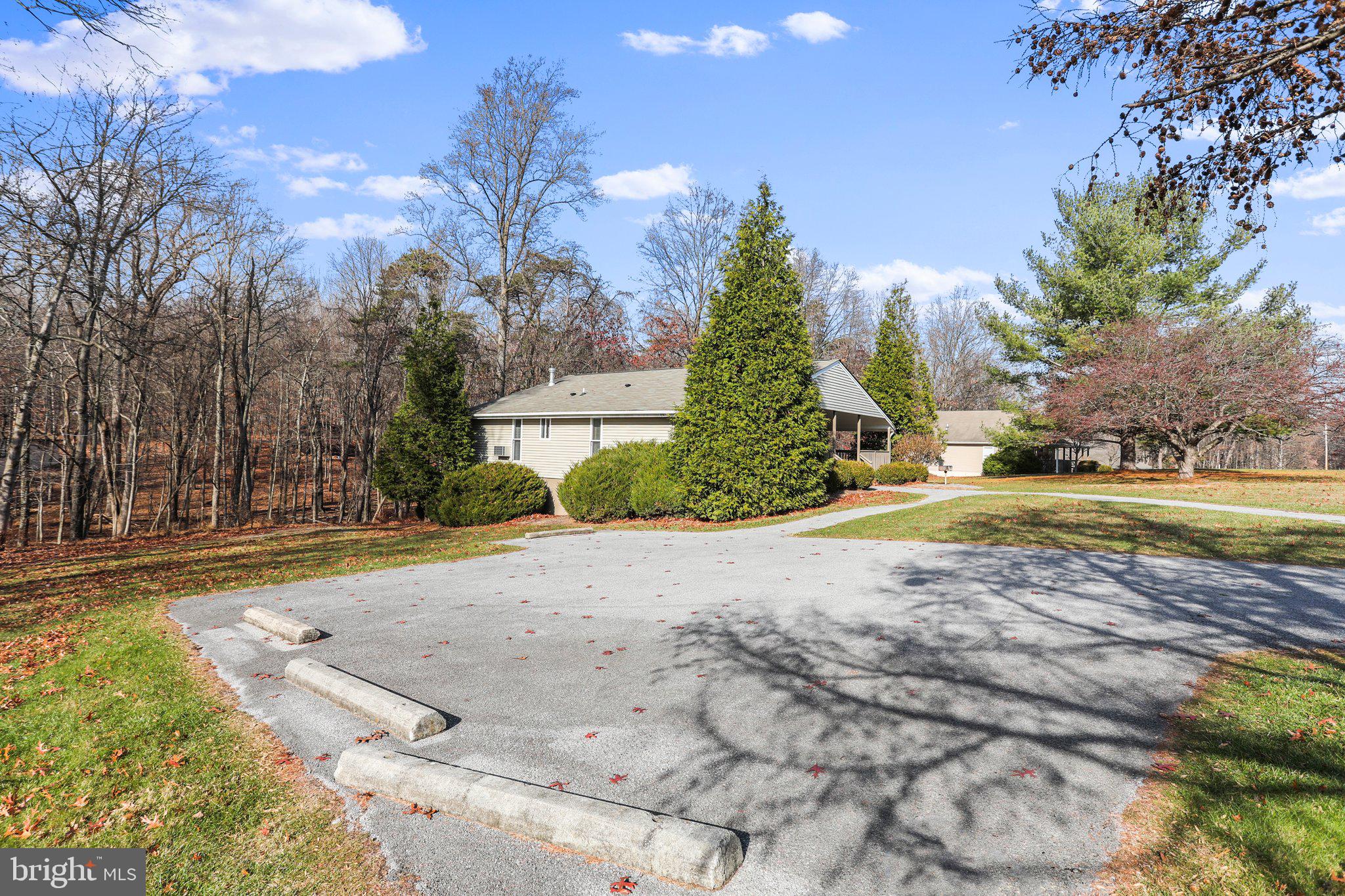 THE WOODS - Residential