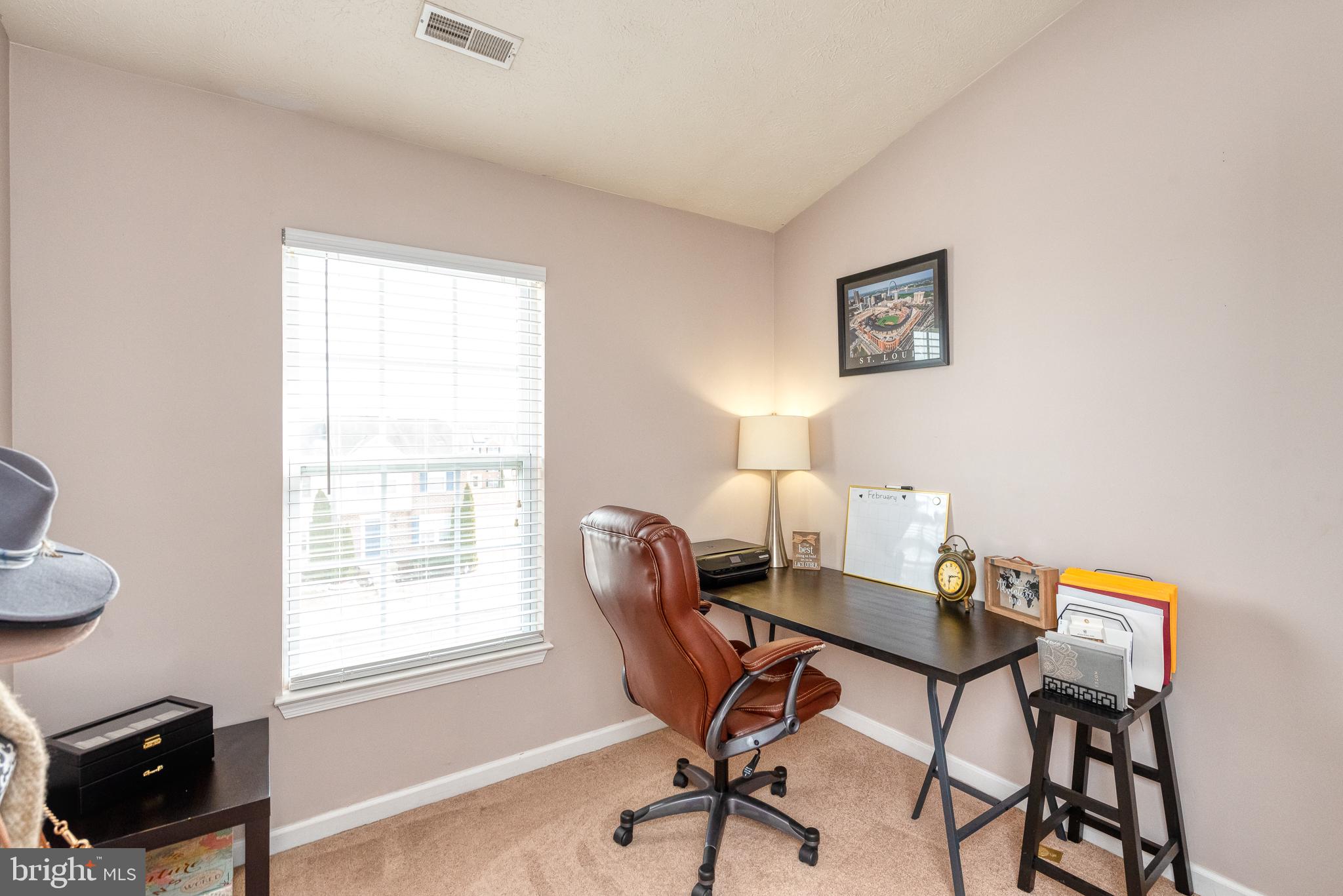 HOLLY WOODS - Residential