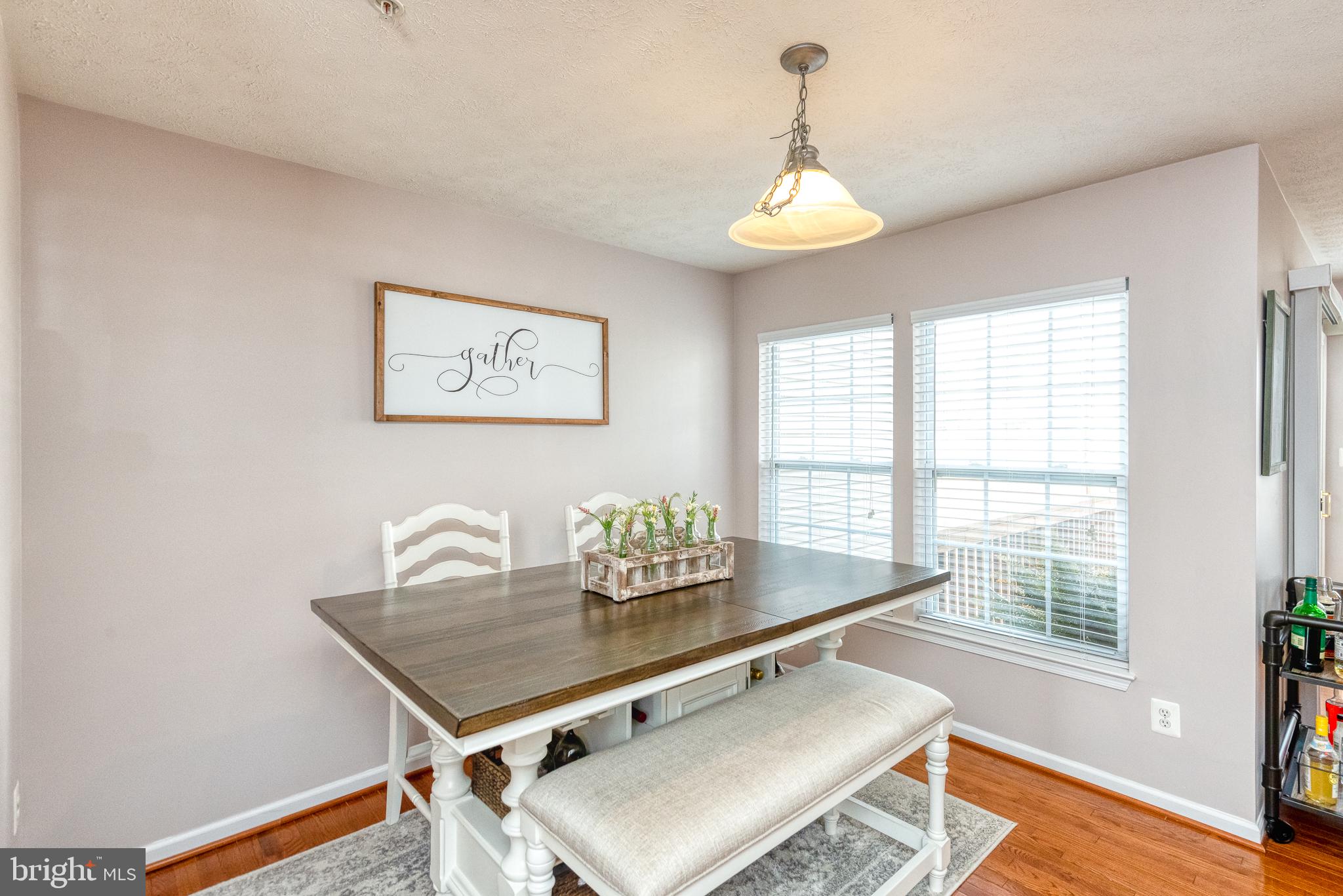 HOLLY WOODS - Residential