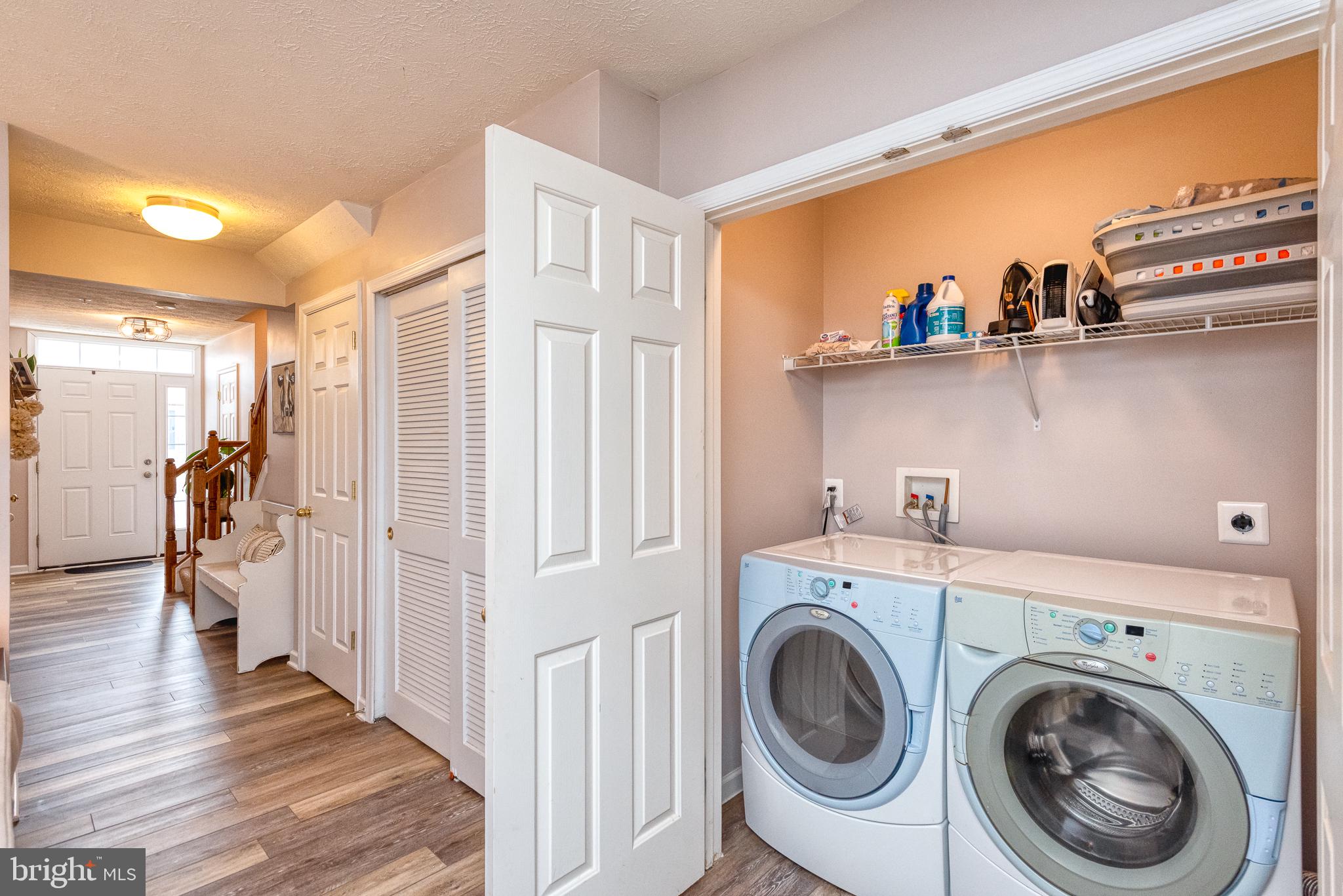 HOLLY WOODS - Residential