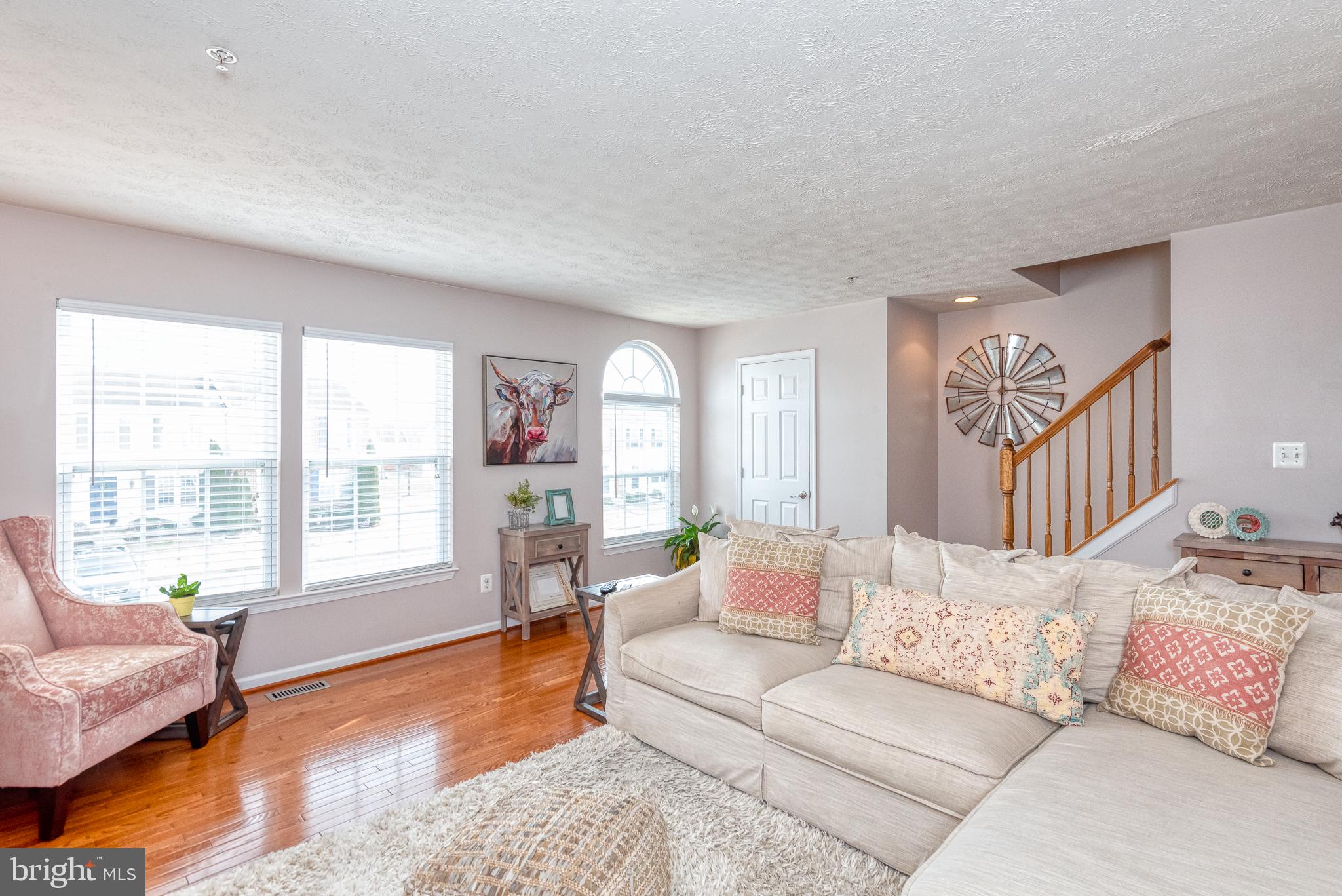 HOLLY WOODS - Residential