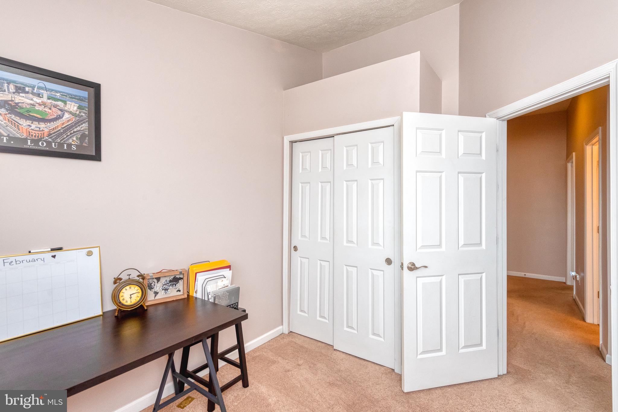 HOLLY WOODS - Residential