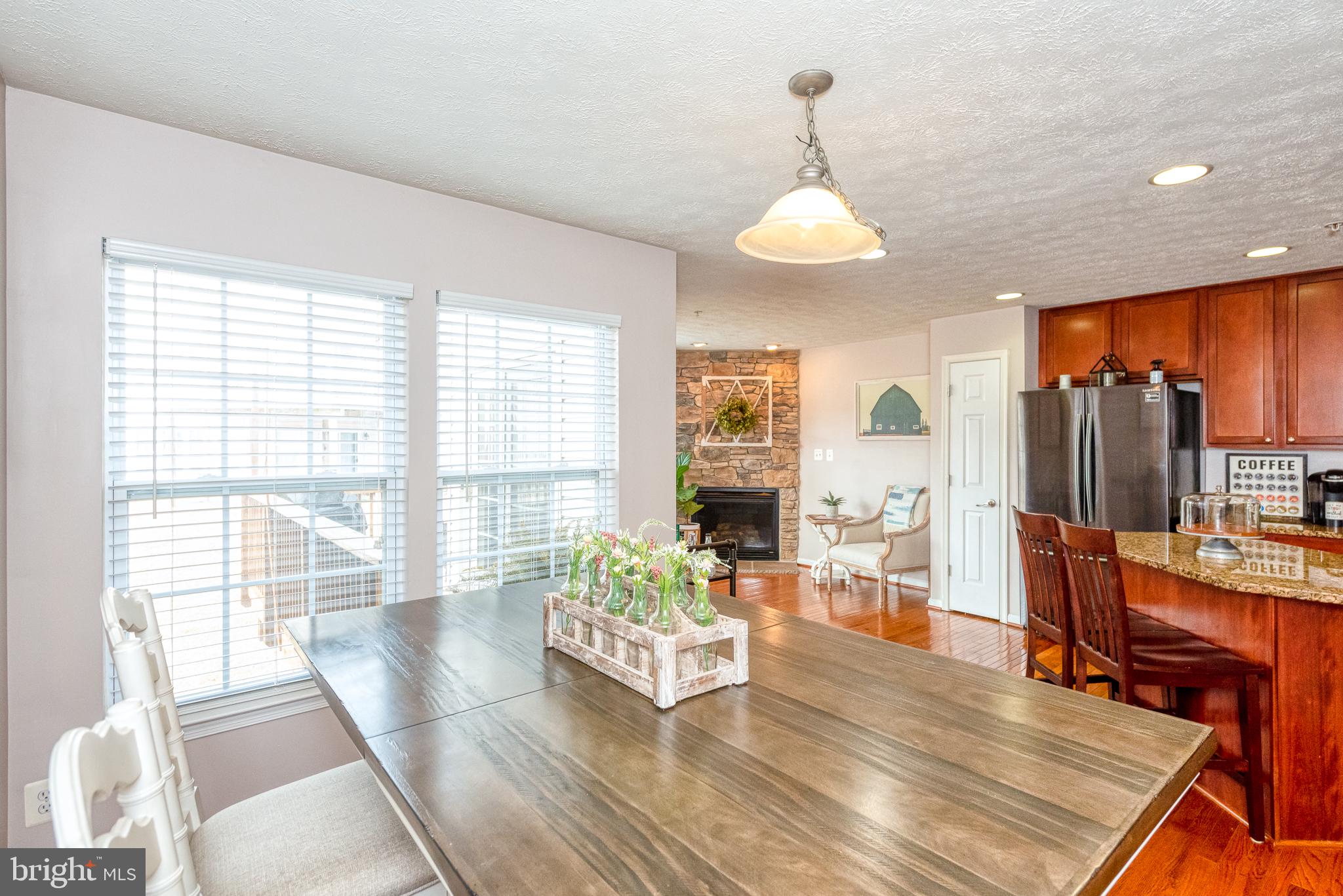 HOLLY WOODS - Residential