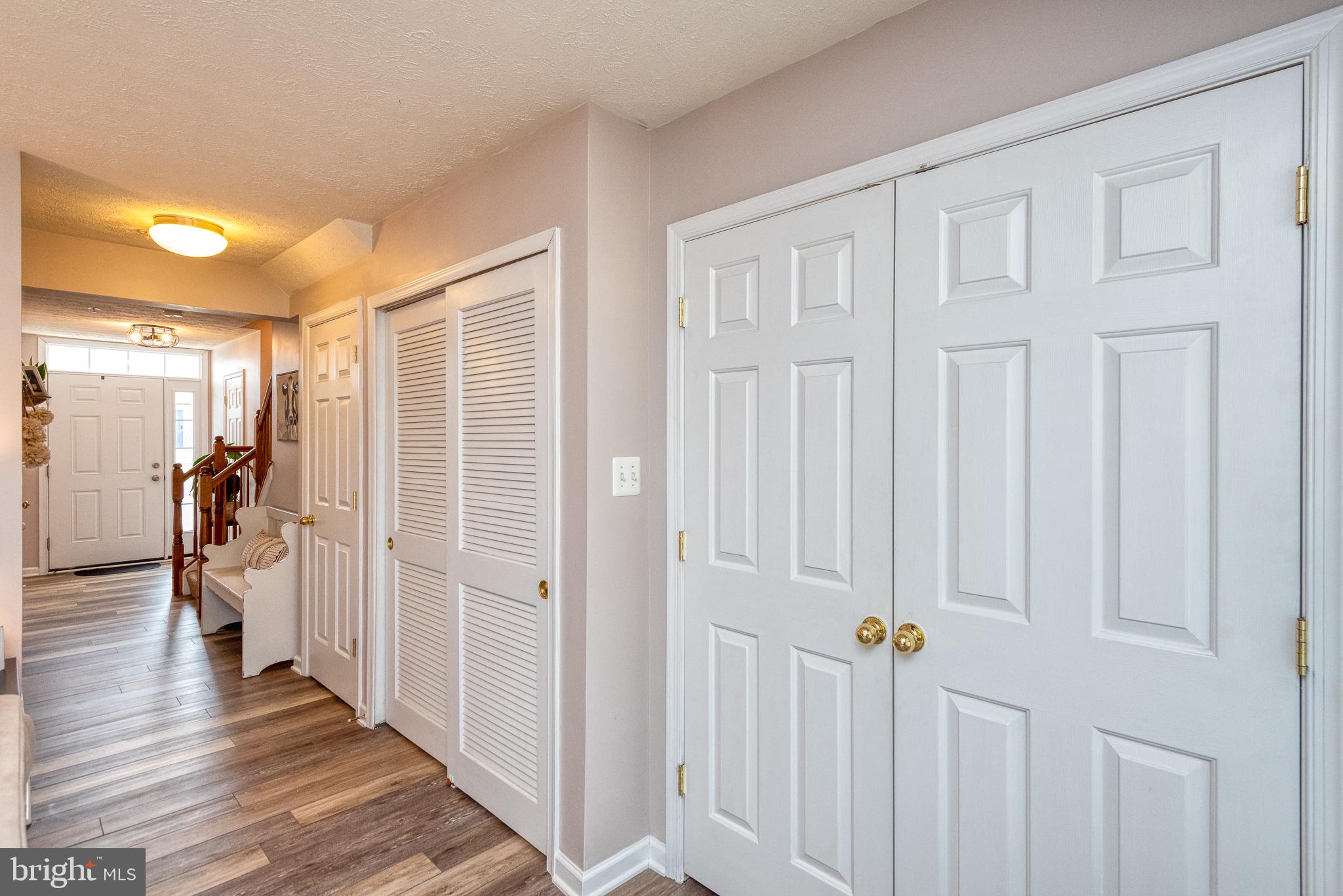 HOLLY WOODS - Residential