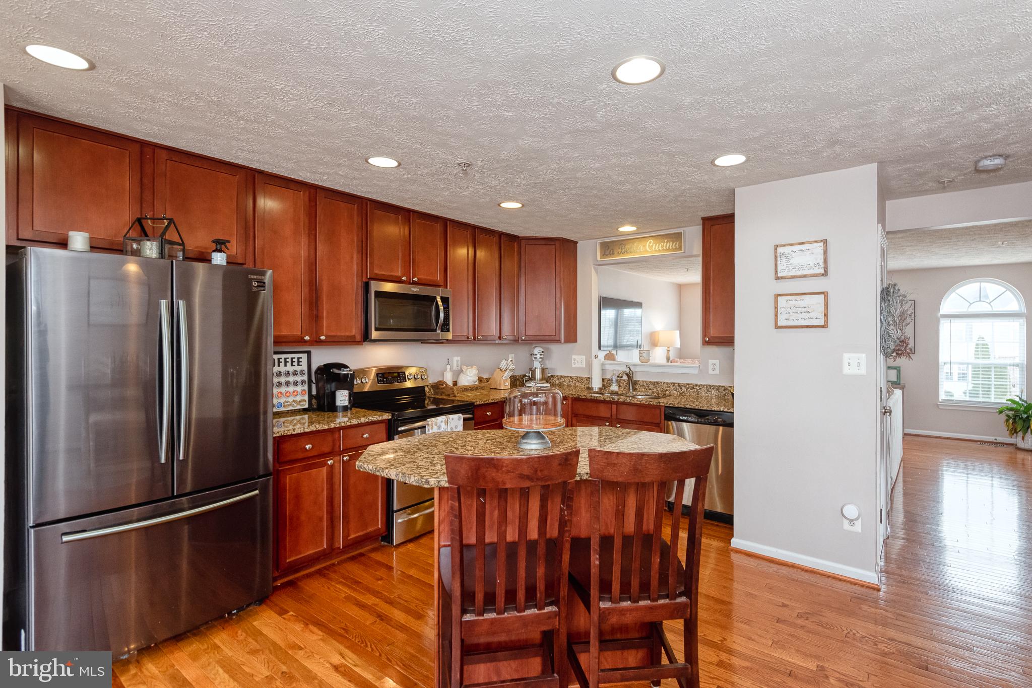 HOLLY WOODS - Residential