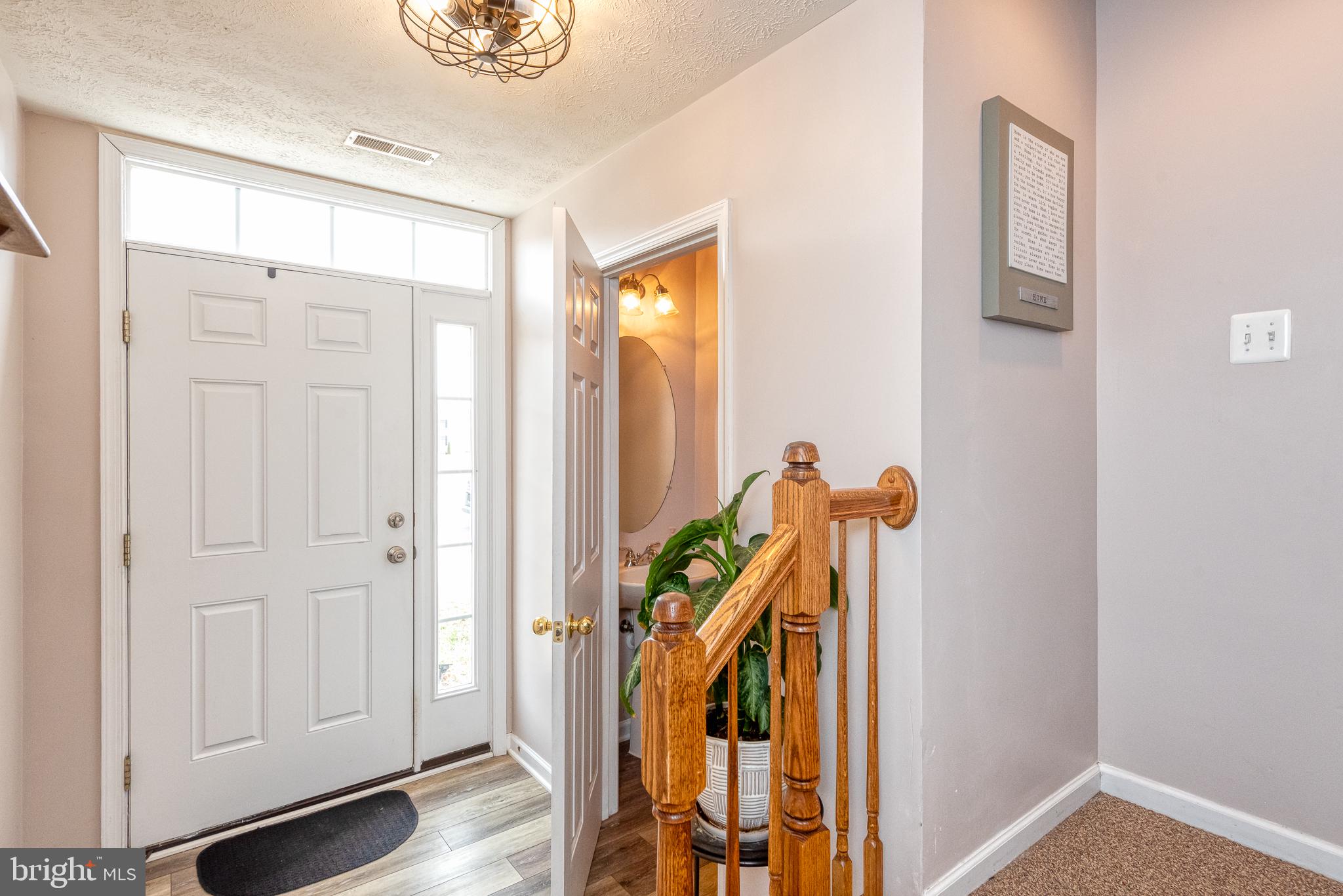 HOLLY WOODS - Residential