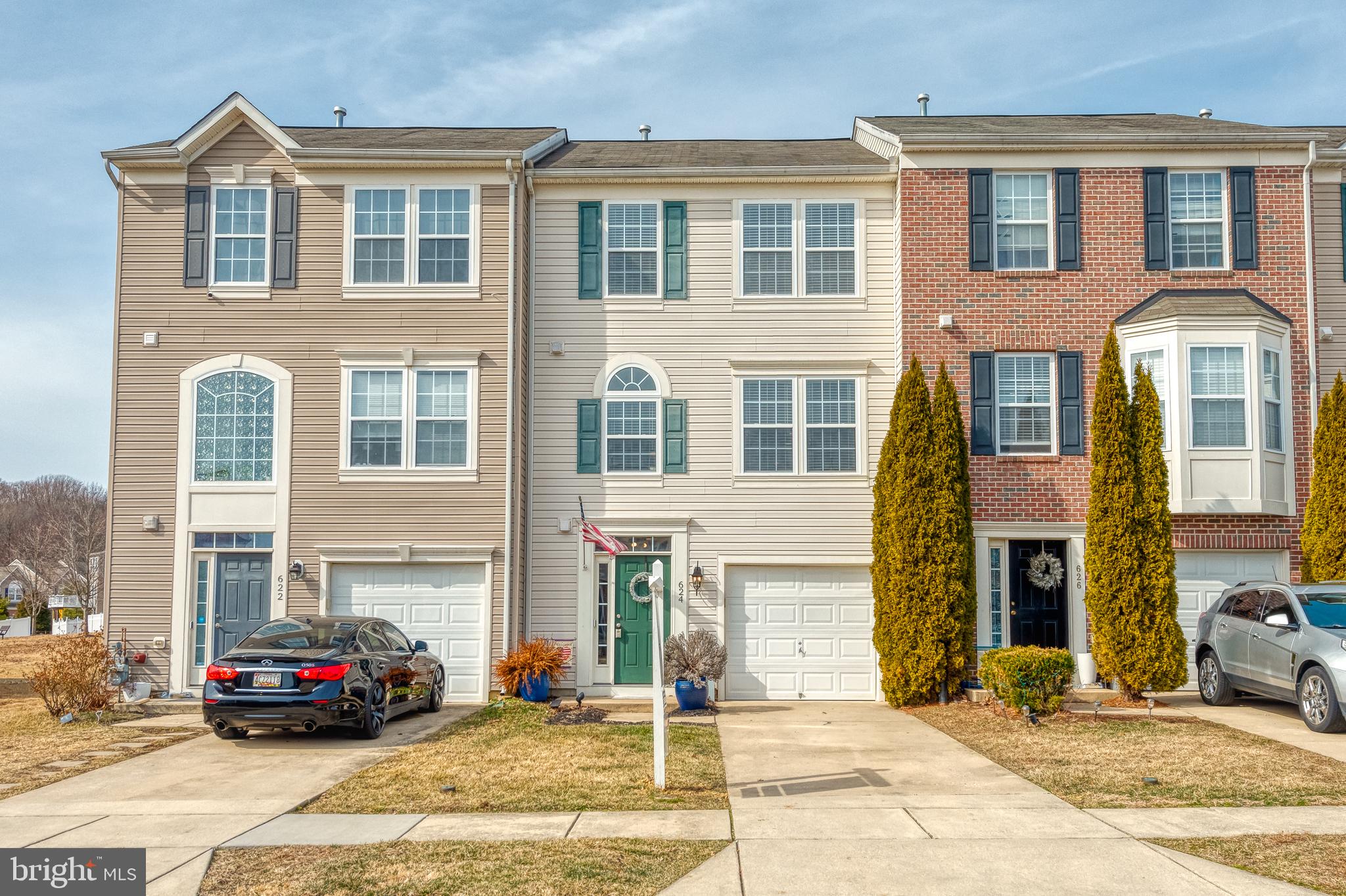 HOLLY WOODS - Residential